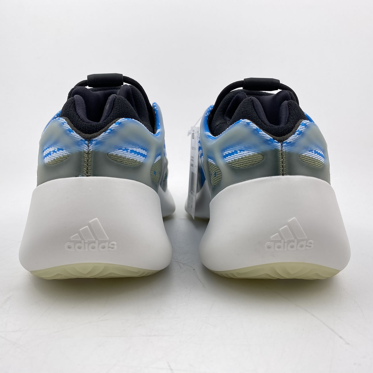 adidas Yeezy 700 V3 Arazre G54850 New Release Date For Sale