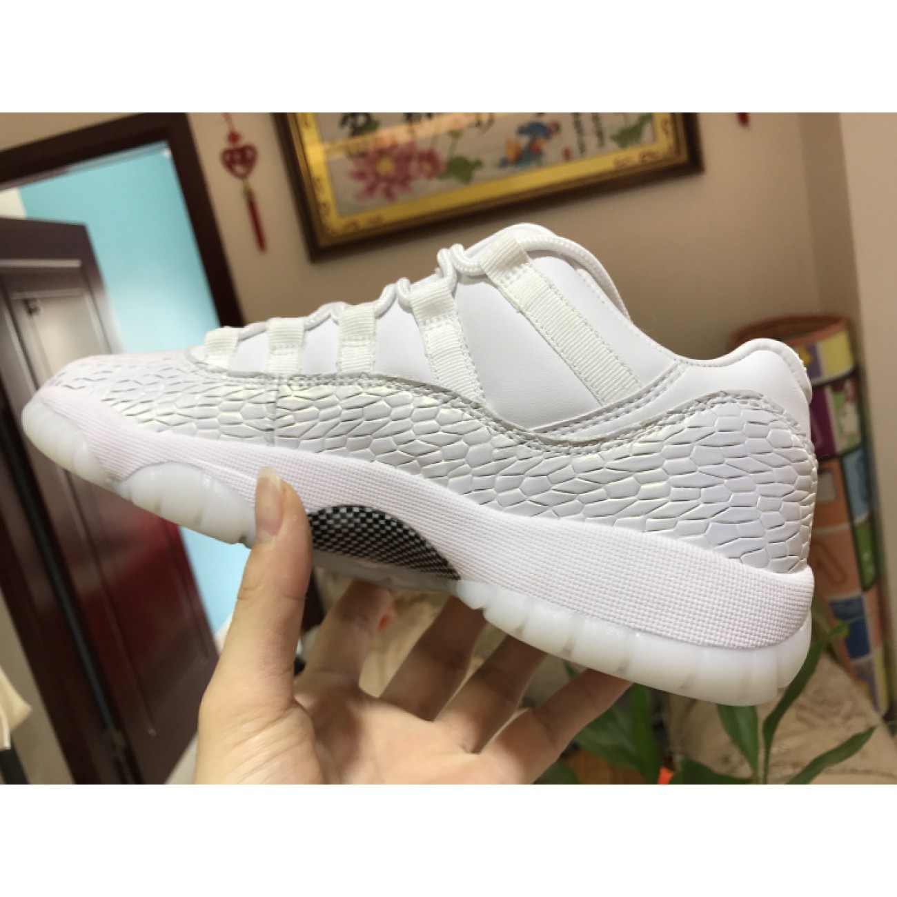 Air Jordan 11 Low GS Heiress White 897331-100
