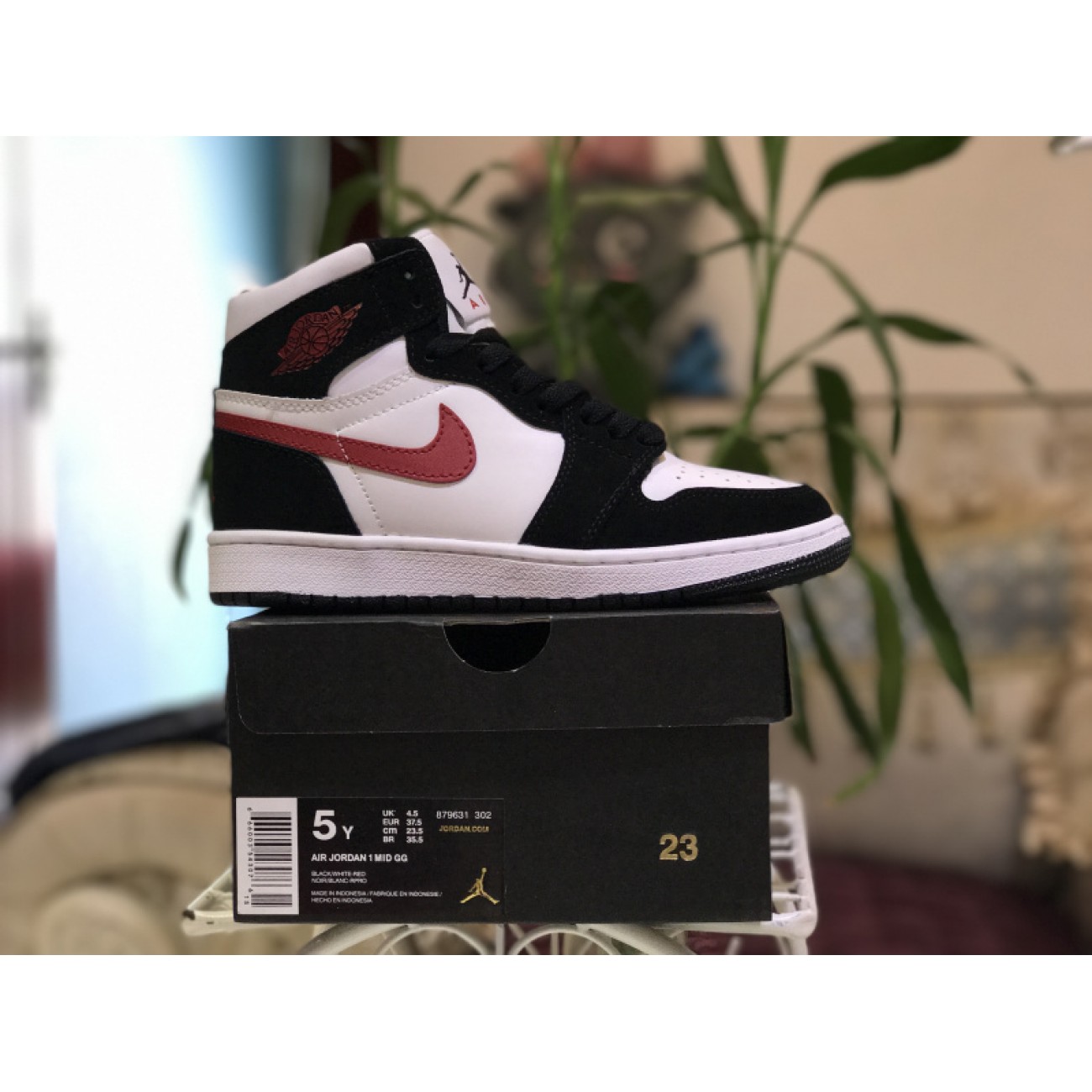 Air Jordan 1 Retro High GS Panda 879631-302