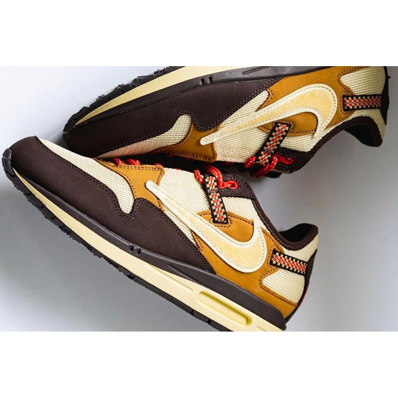 Travis Scott x Nike Air Max 1 Baroque Brown DO9392-200