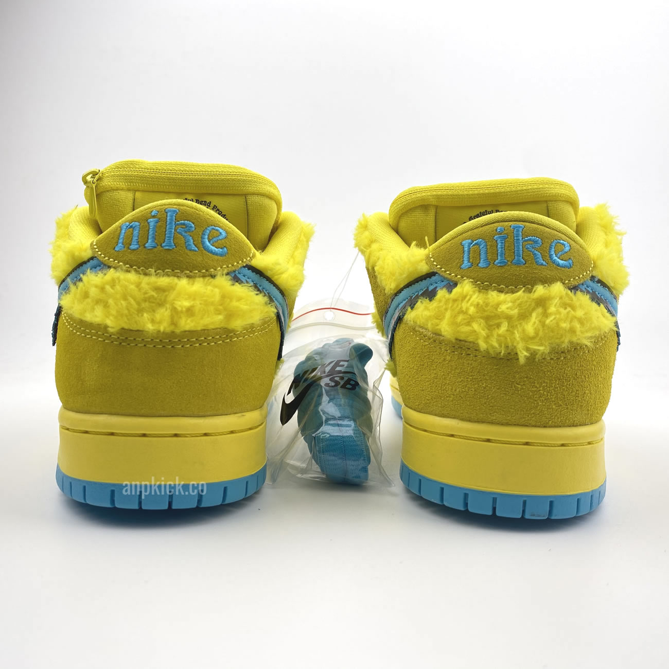 Grateful Dead Bears x Nike SB Dunk Low Yellow Bear CJ5378-700