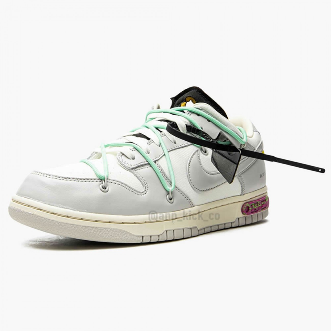 Nike SB Dunk Low Off-White Lot 04 OF 50  DM1602-114