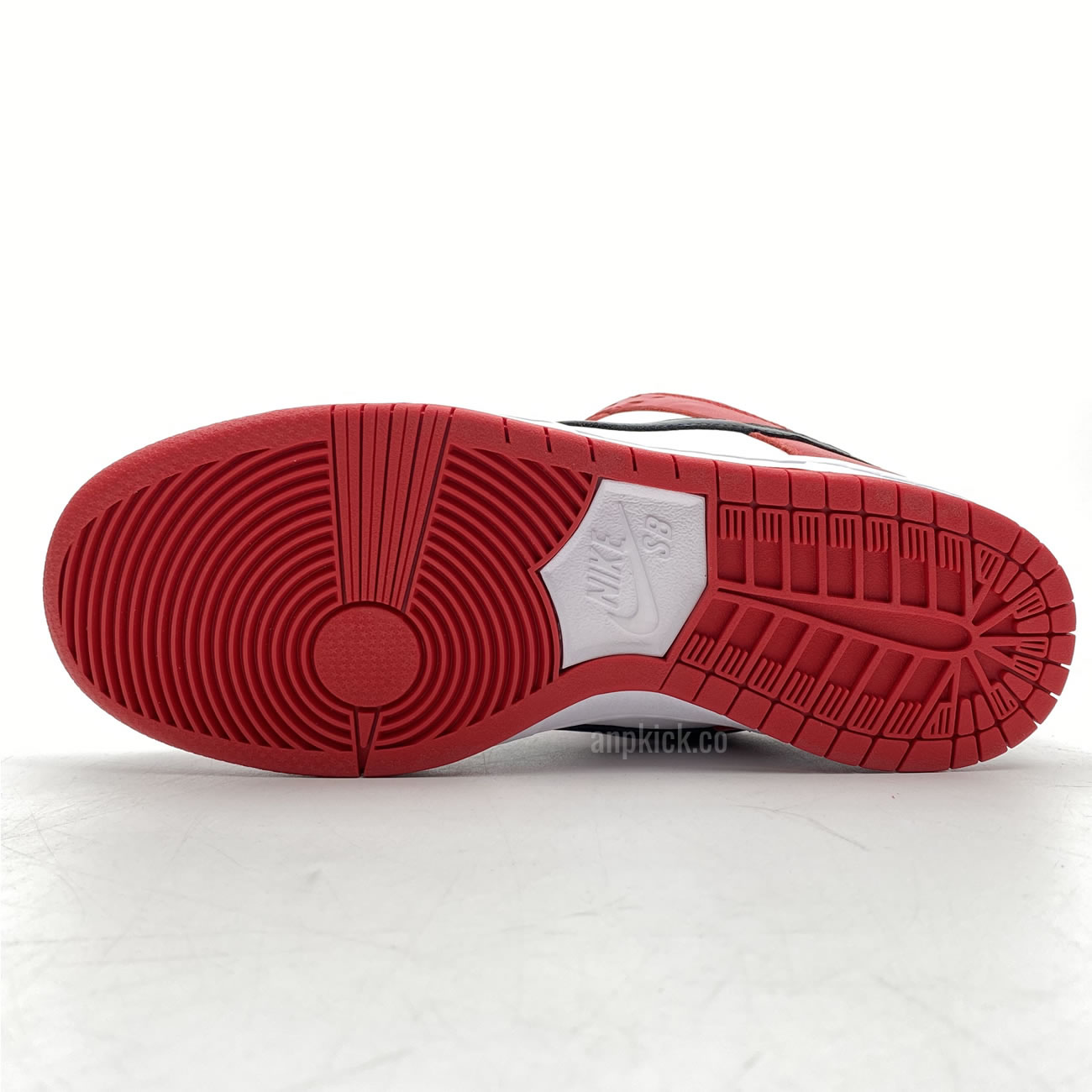 Nike SB Dunk Low Pro Chicago Varsity Red Release Date BQ6817-600