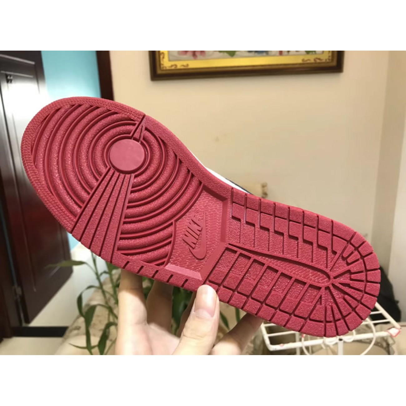 Air Jordan 1 Homage to Home 861428-061