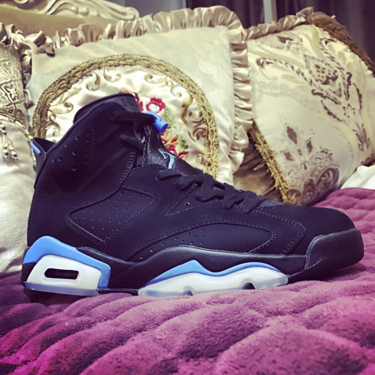 Air Jordan 6 University Blue 384664-006