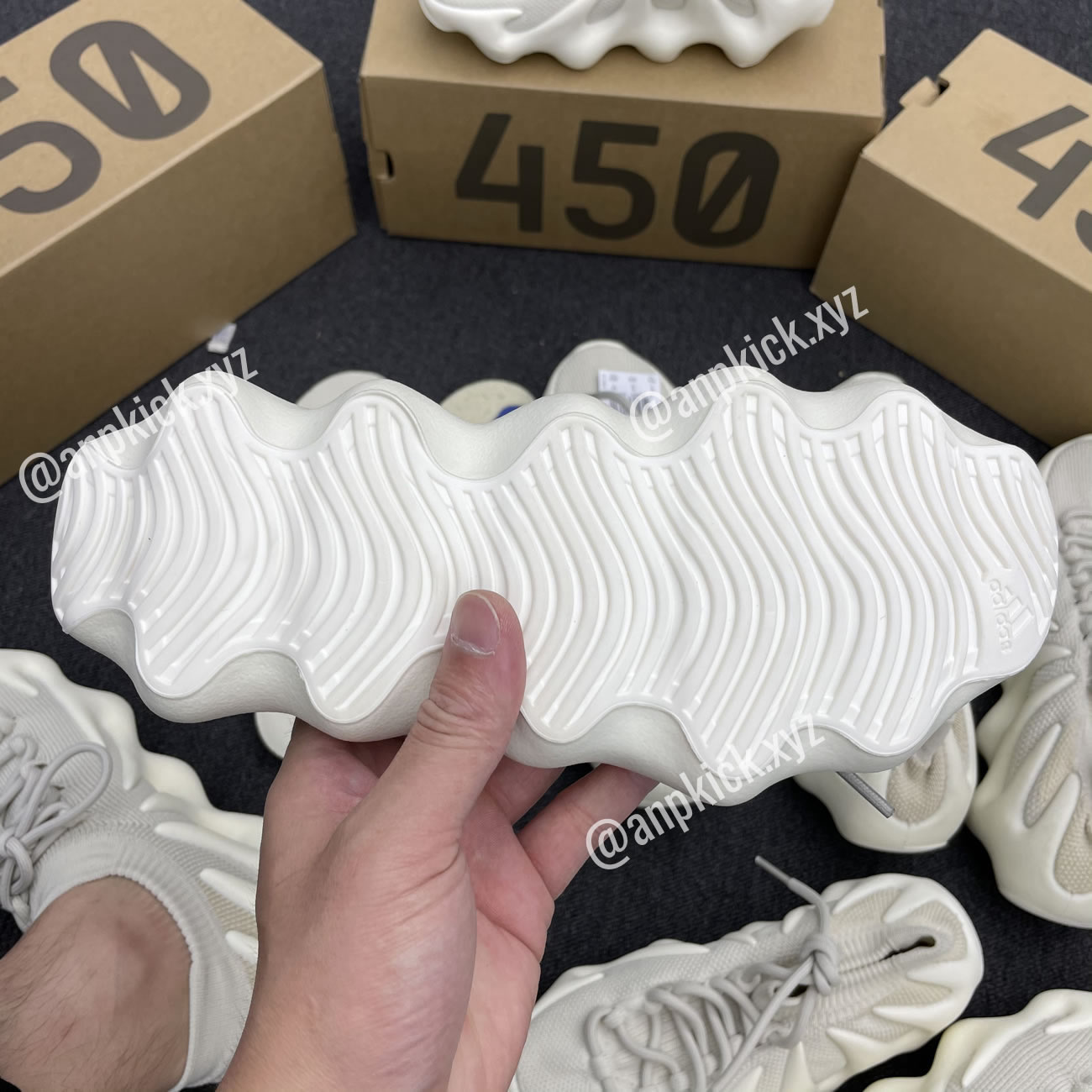 adidas Yeezy 450 Cloud White H68038