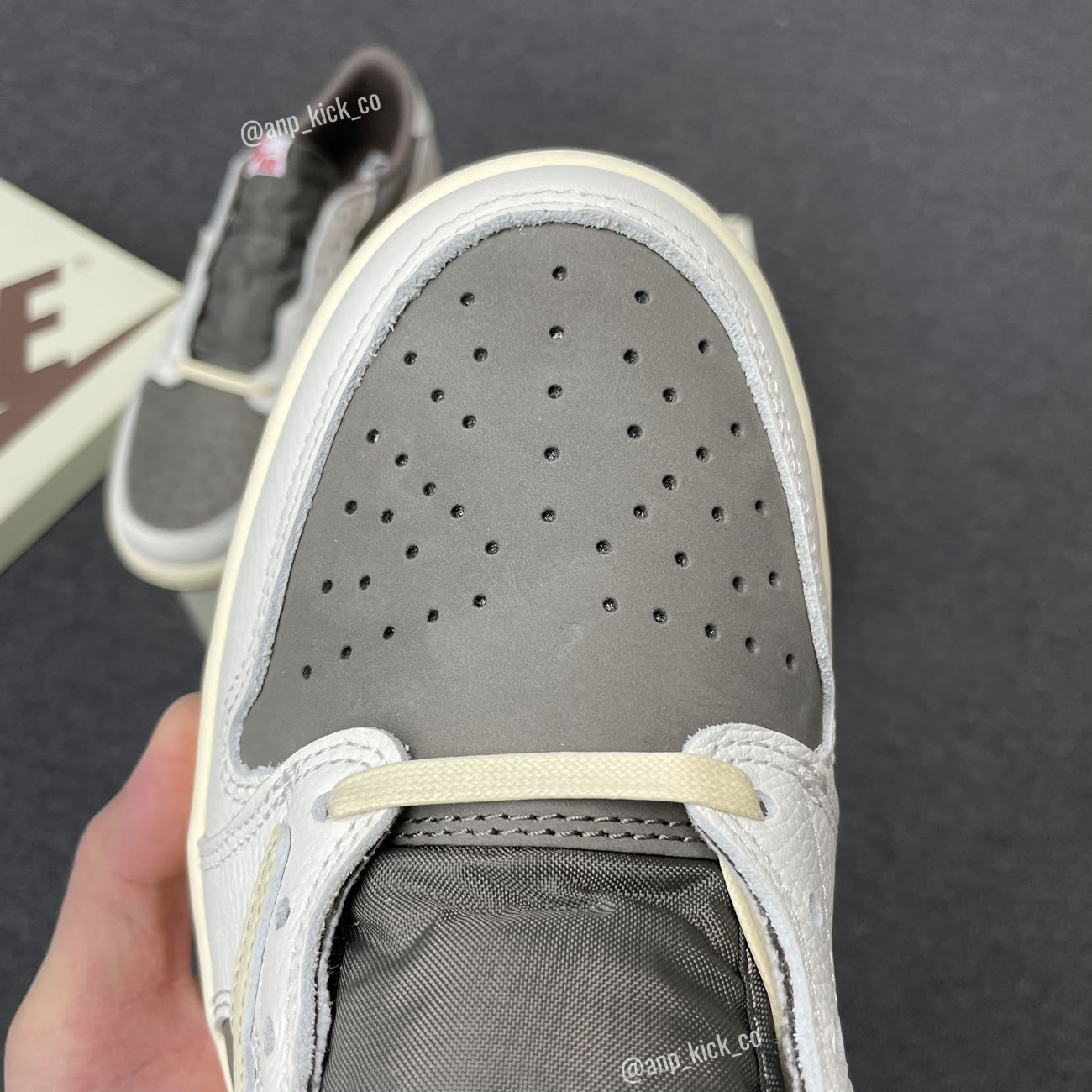 Travis Scott x Air Jordan 1 Low OG Reverse Mocha DM7866-162