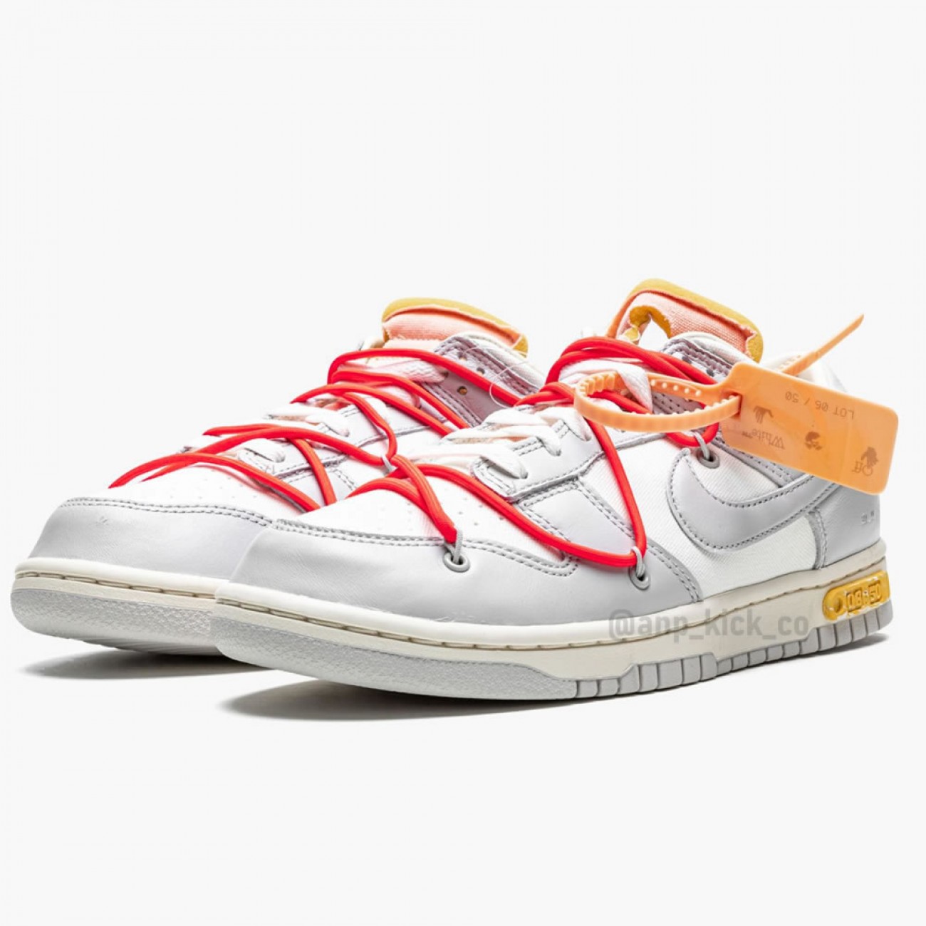Nike SB Dunk Low Off-White Lot 06 OF 50 DM1602-110