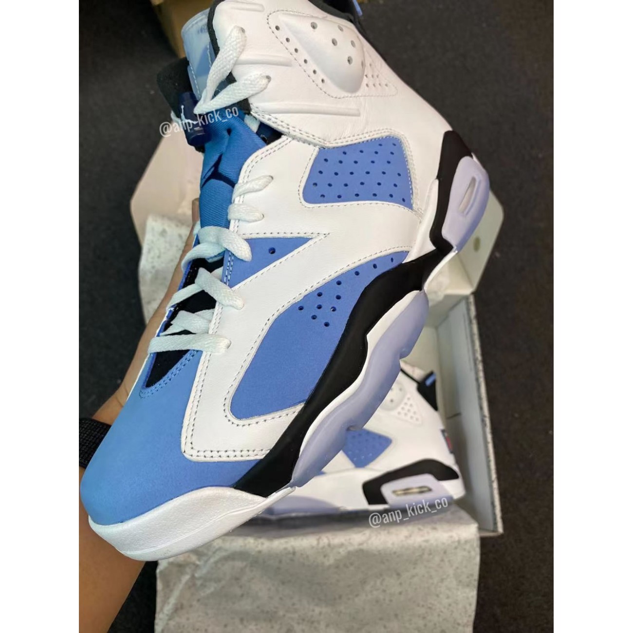 Air Jordan 6 Retro UNC CT8529-410