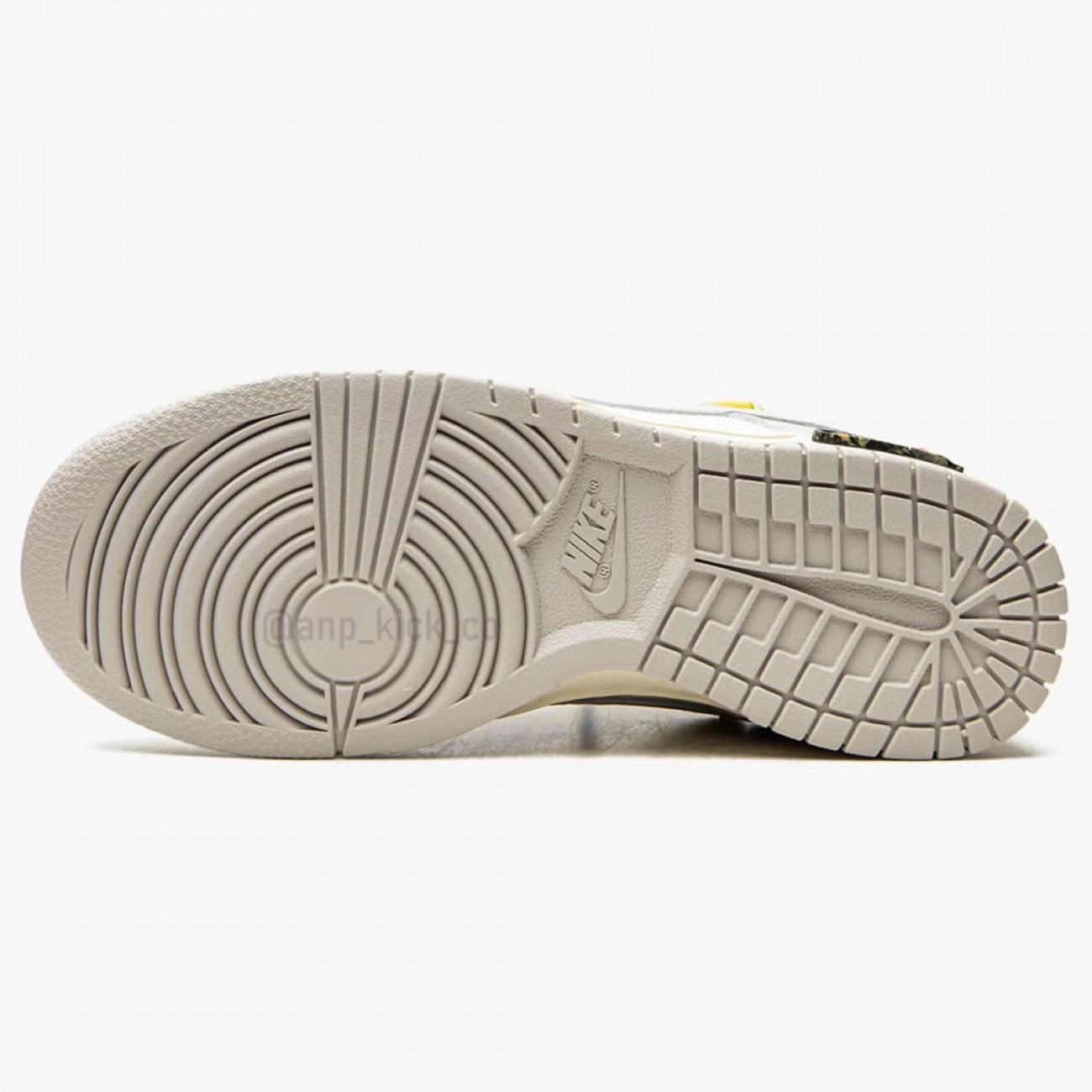 Nike SB Dunk Low Off-White Lot 27 OF 50 DM1602-120