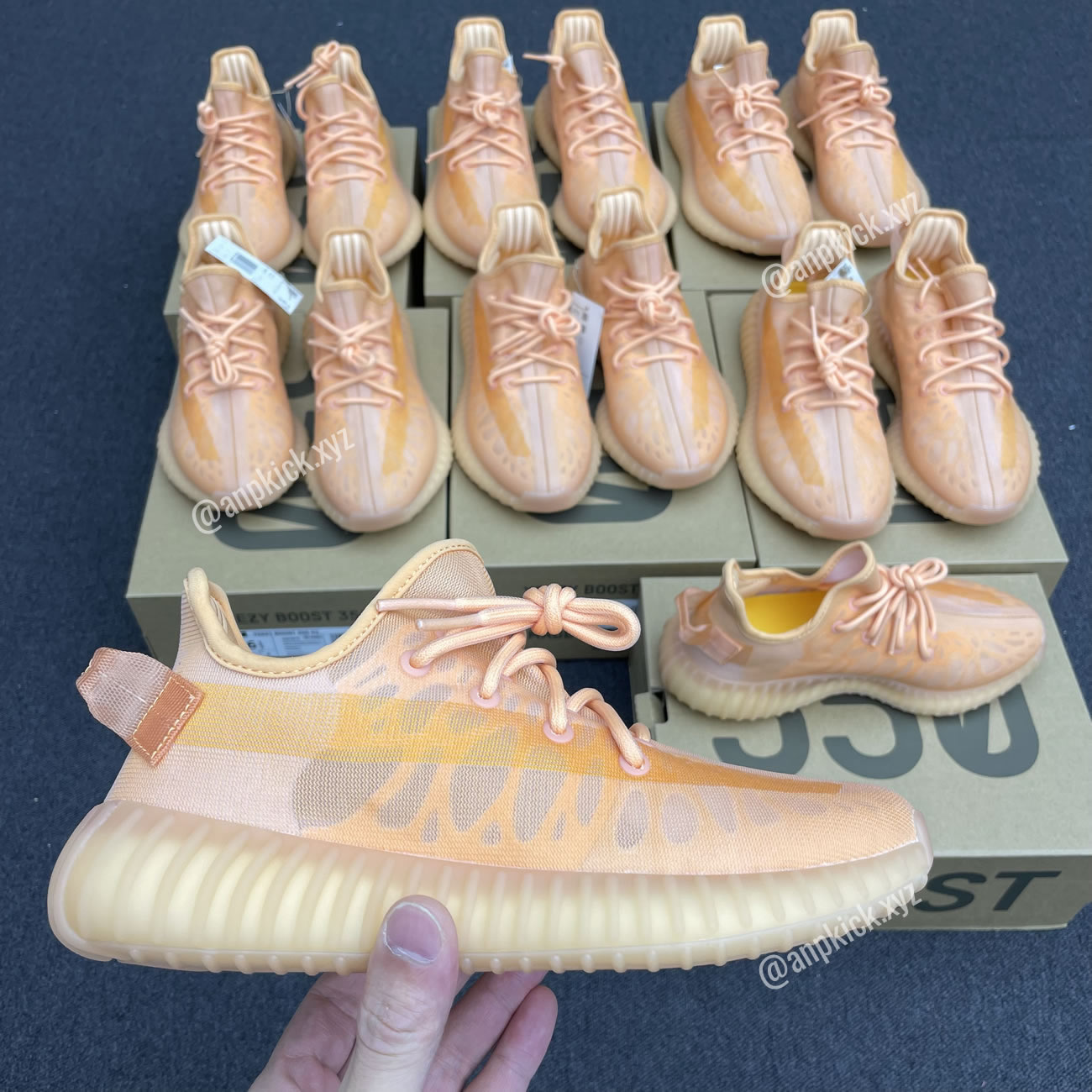 adidas Yeezy Boost 350 V2 Mono Clay 2021 GW2870