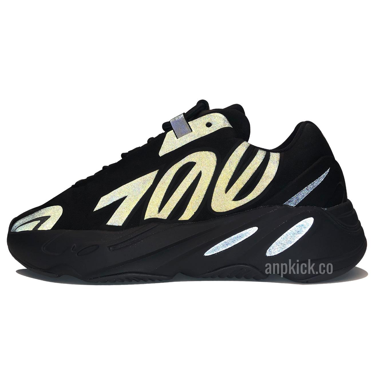 adidas Yeezy Boost 700 MNVN Triple Black FV4440