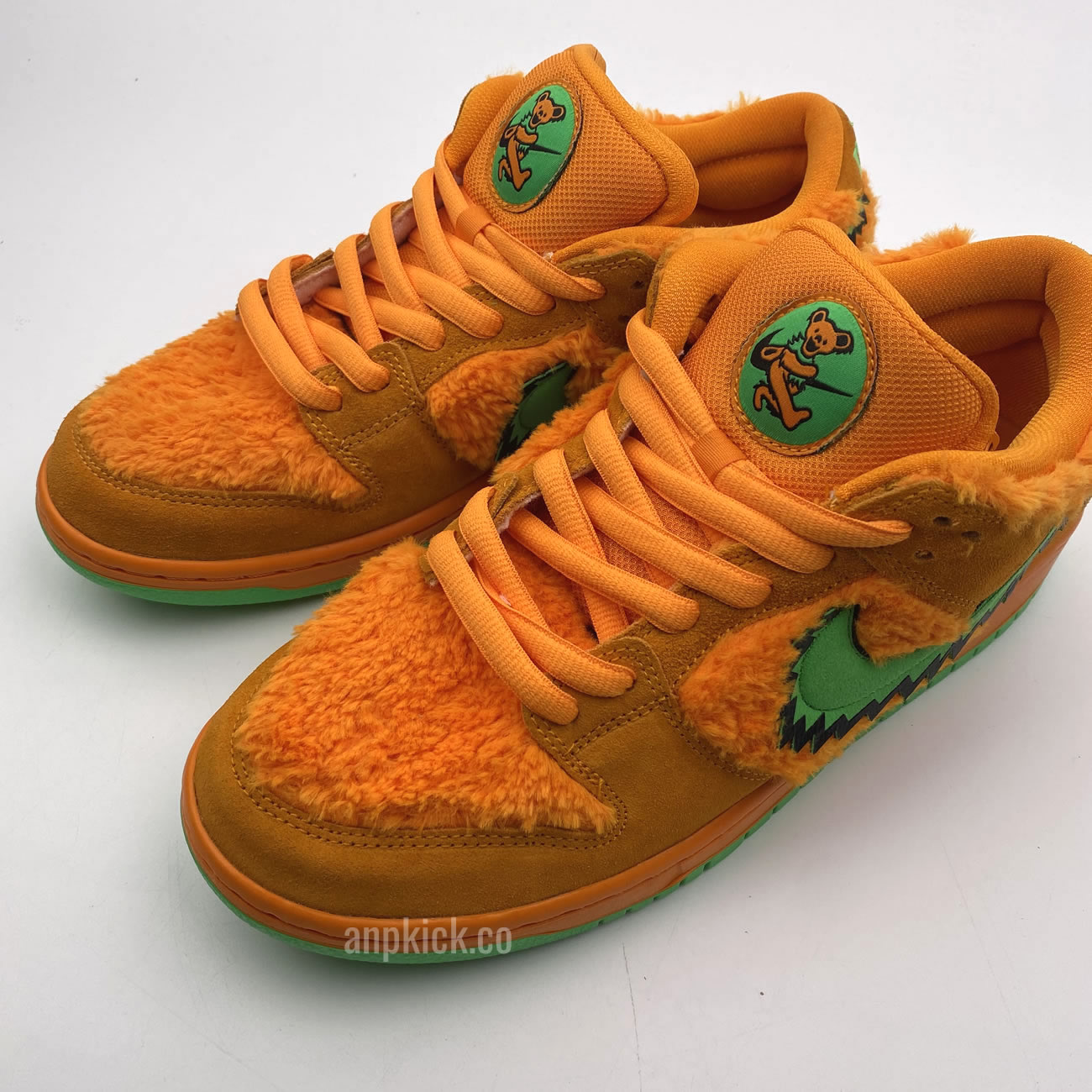 Grateful Dead Bears x Nike SB Dunk Low Orange Bear CJ5378-800