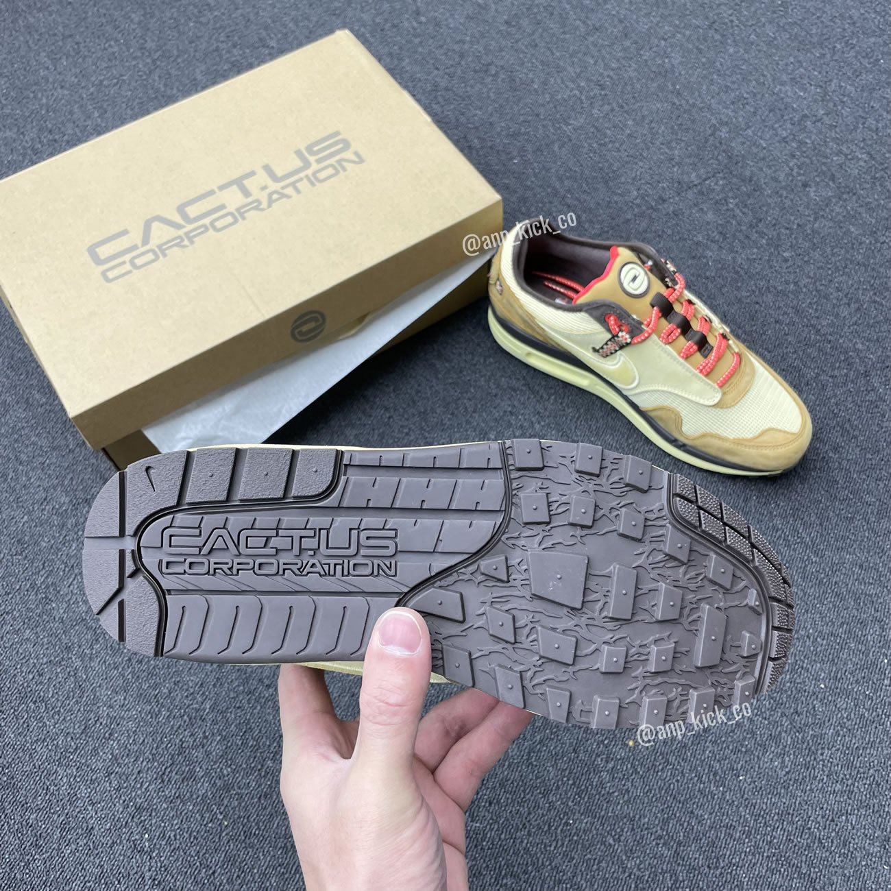 Travis Scott x Nike Air Max 1 Wheat DO9392-701