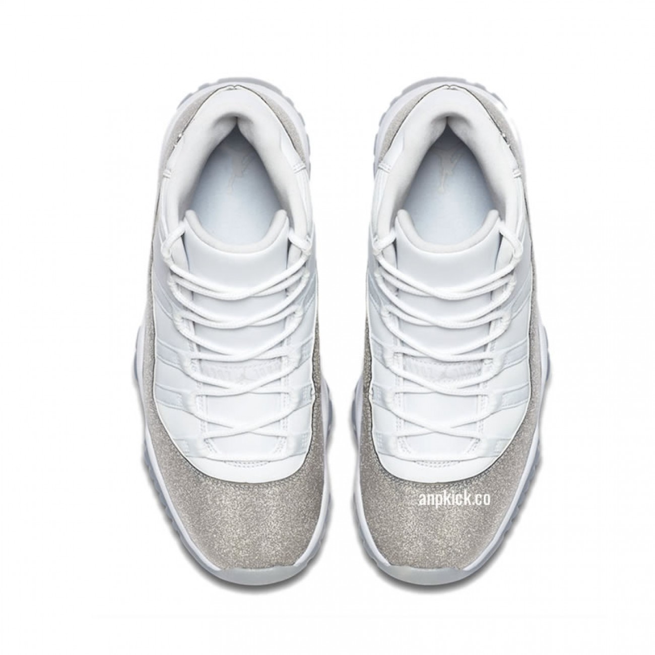 Air Jordan 11 Retro WMNS Metallic Silver-Vast Grey AR0715-100