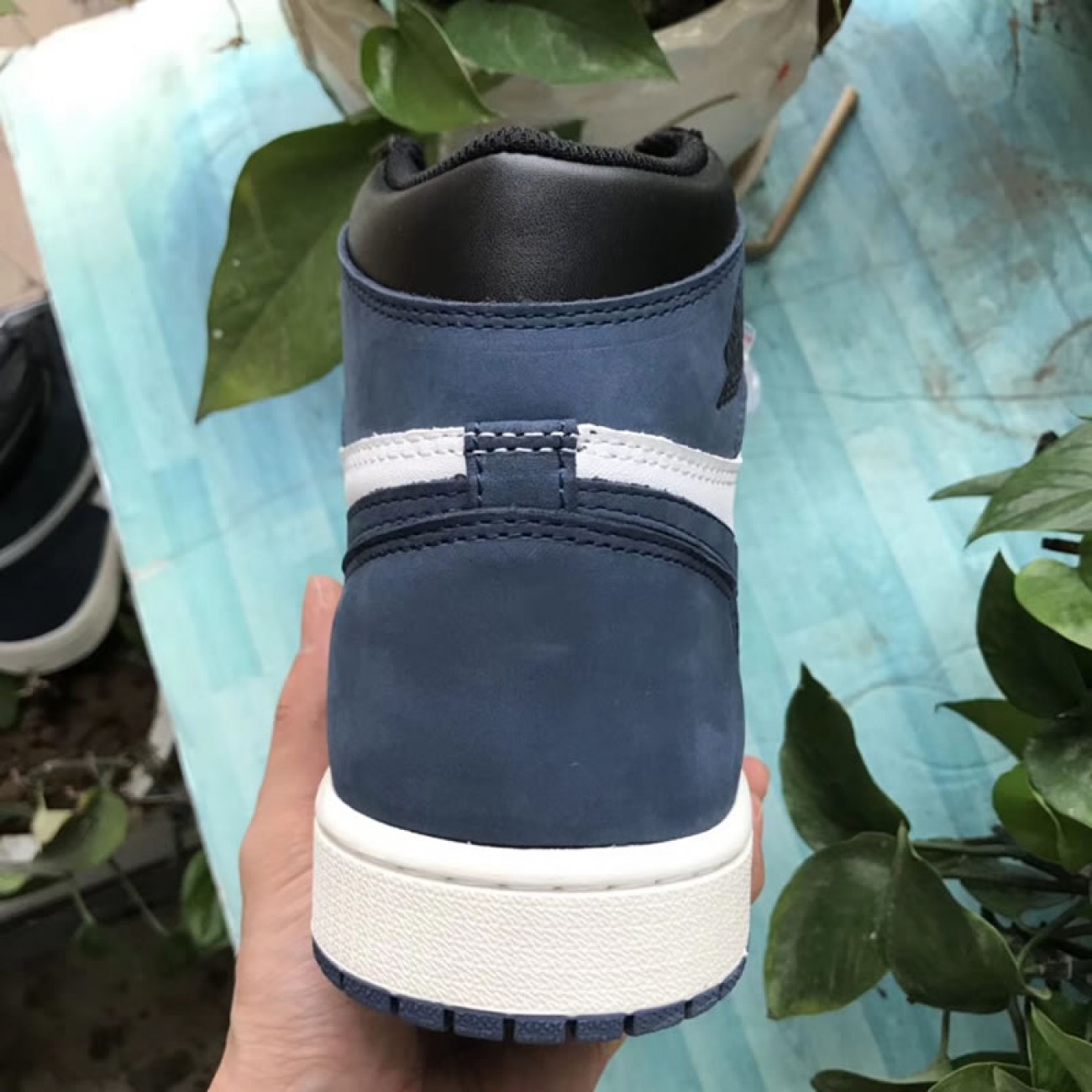 Air Jordan 1 Retro High OG Blue Moon 555088-115