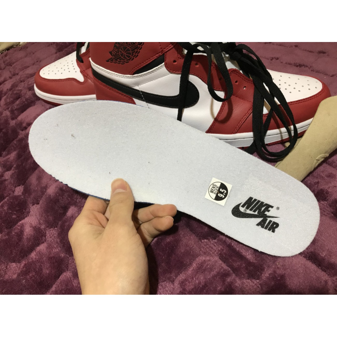 Air Jordan 1 Retro High OG Chicago 555088-101