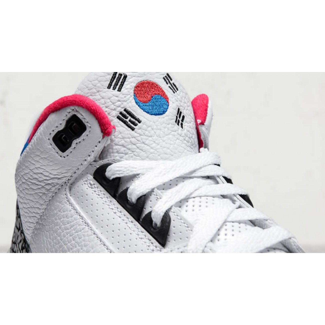 Air Jordan 3 Seoul South Korea AV8370-100