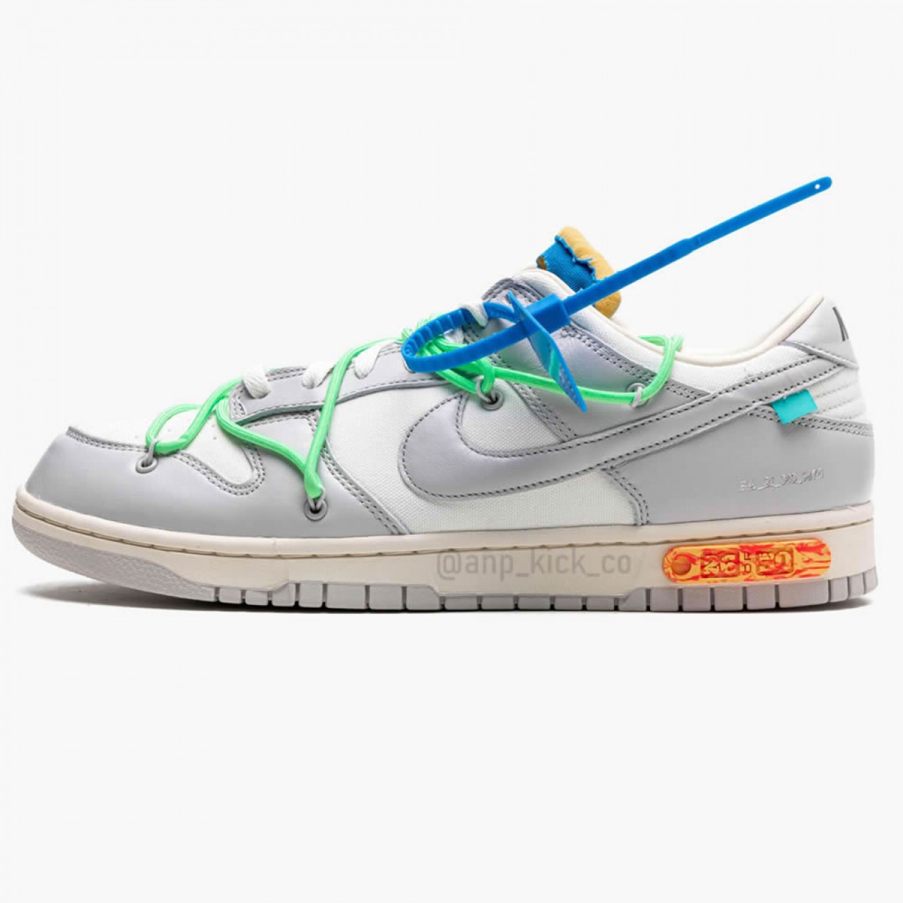 Nike SB Dunk Low Off-White Lot 26 OF 50 DM1602-116