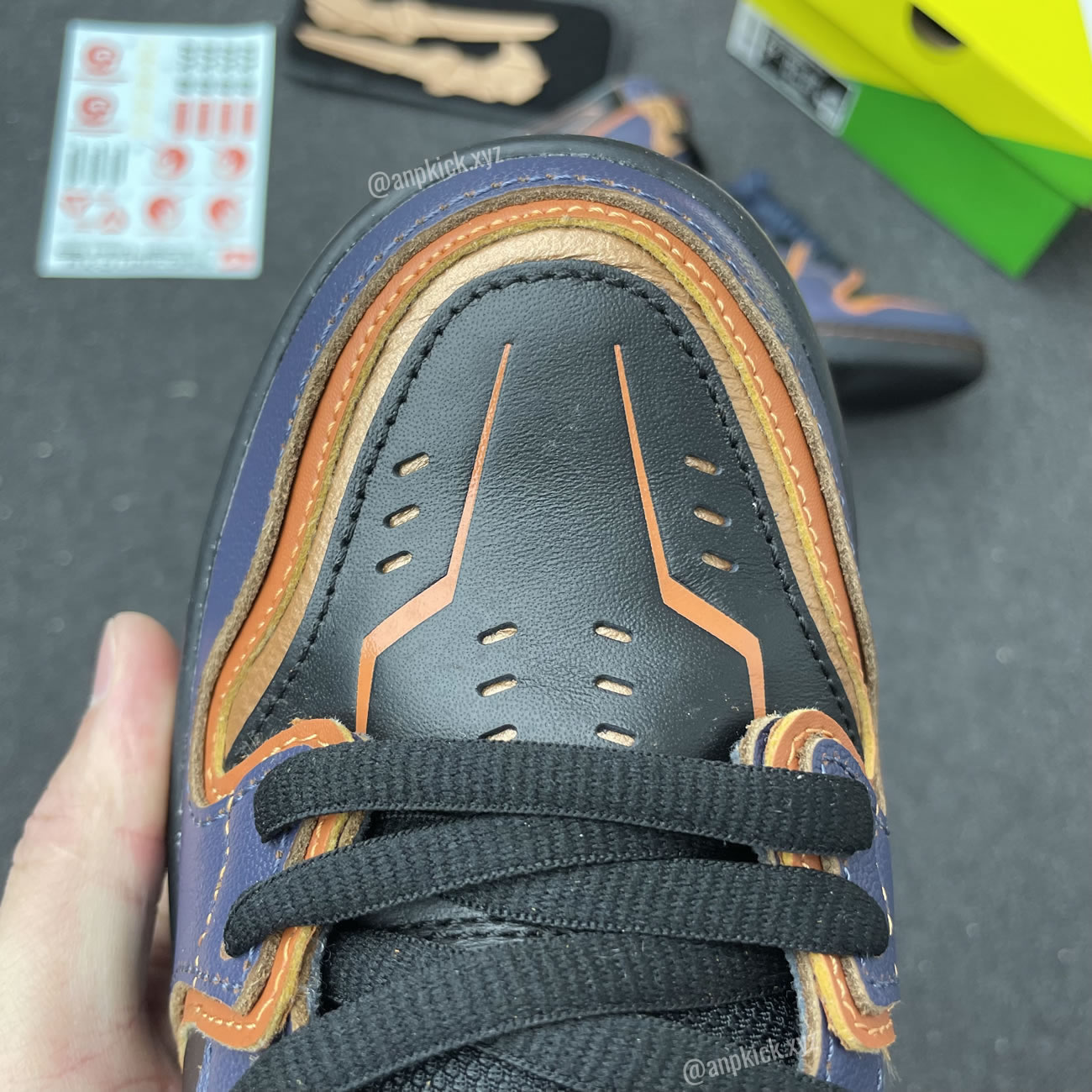 Gundam x Nike SB Dunk High Banshee DH7717-400