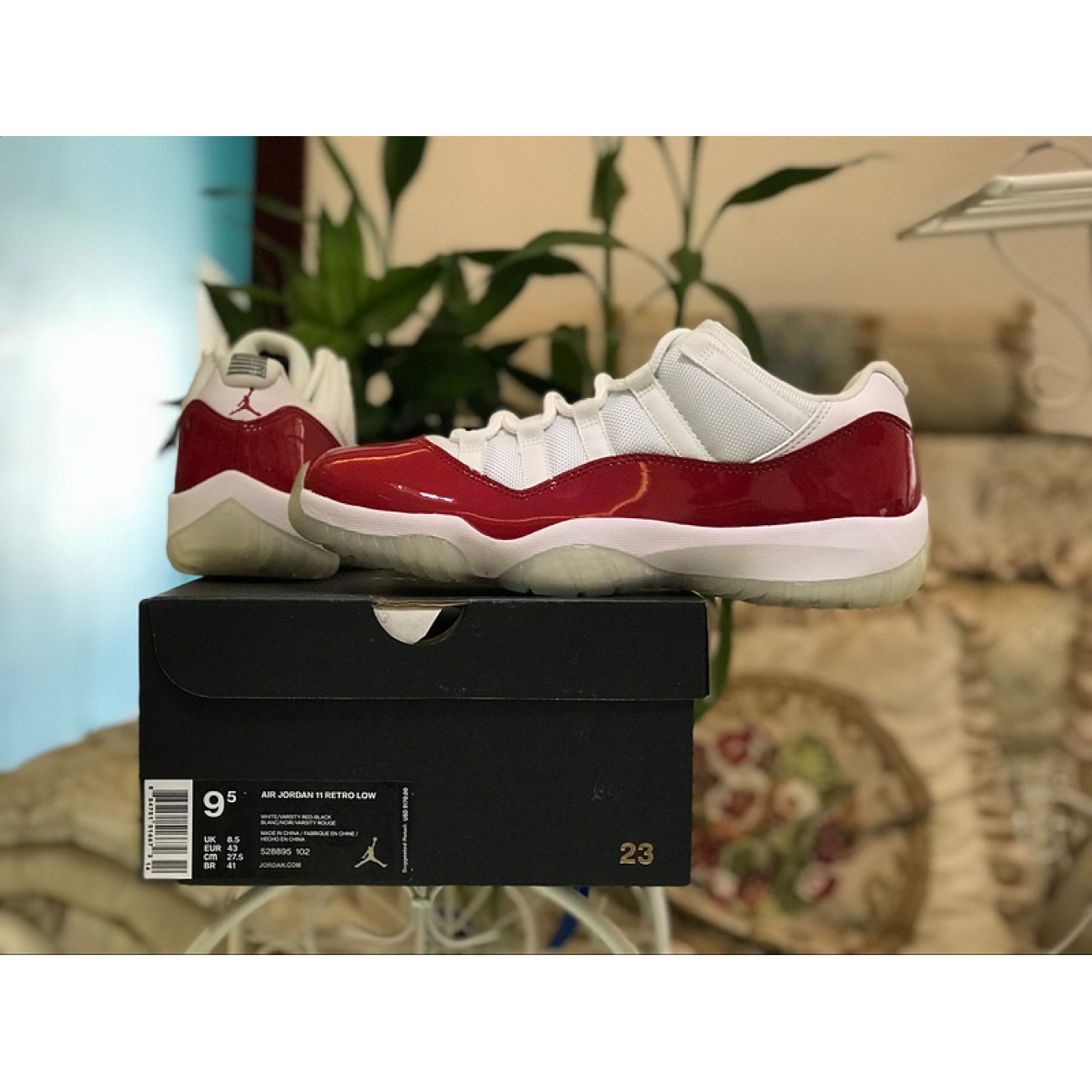 Air Jordan 11 Low Varsity Red 528895-102
