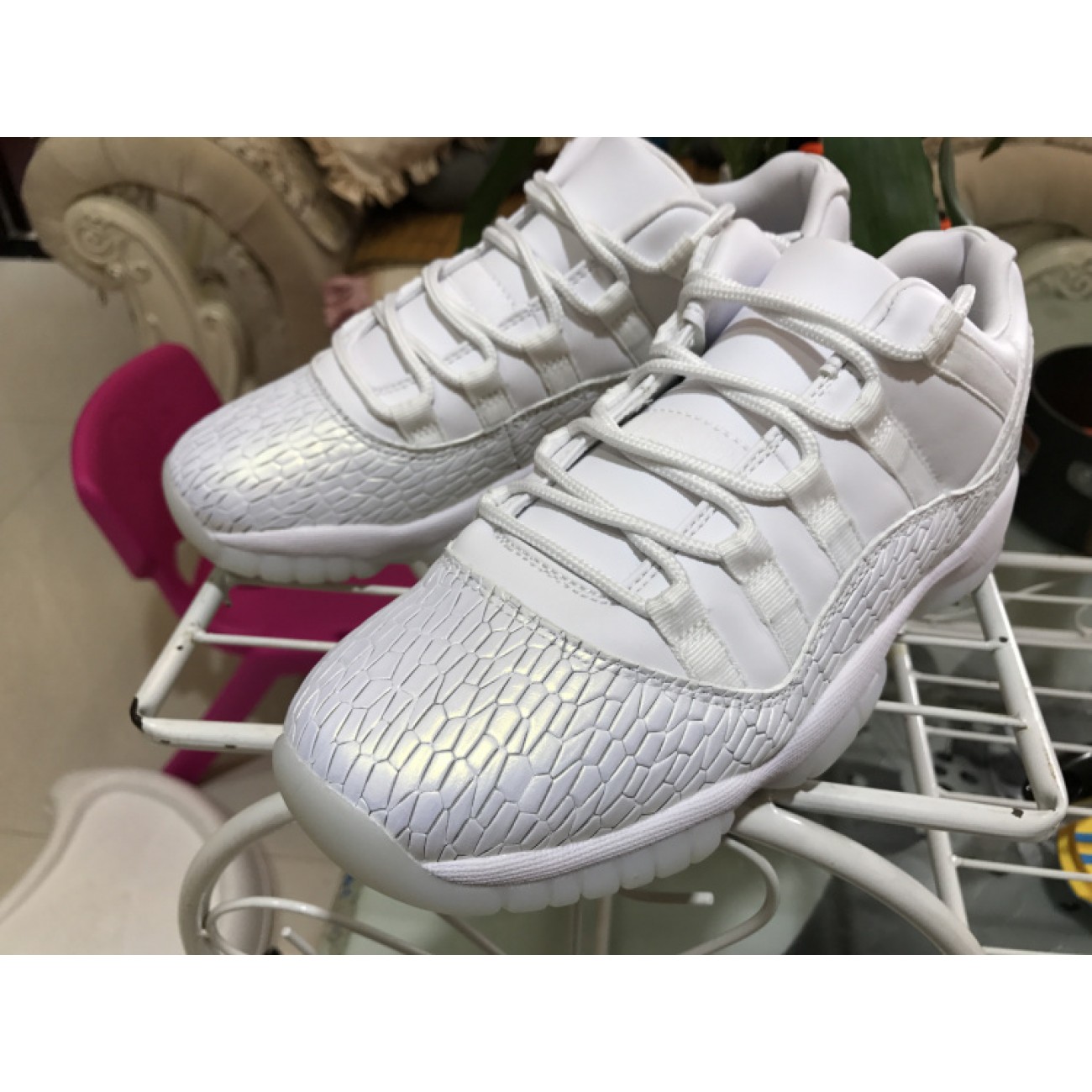 Air Jordan 11 Low GS Heiress White 897331-100
