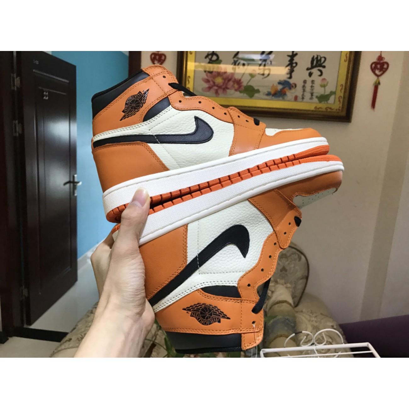 Air Jordan 1 Shattered 555088-113