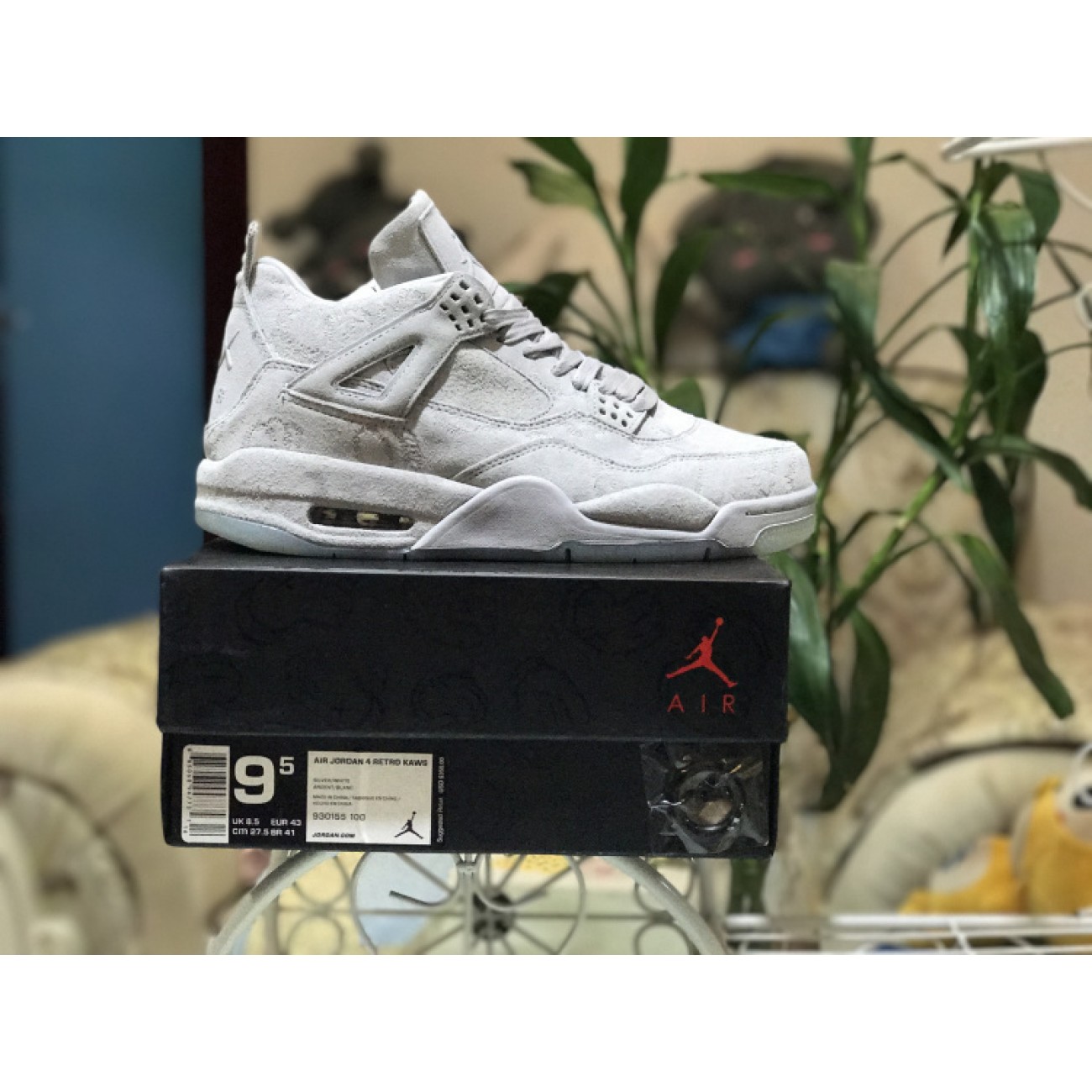 Air Jordan 4 x KAWS White 930155-100