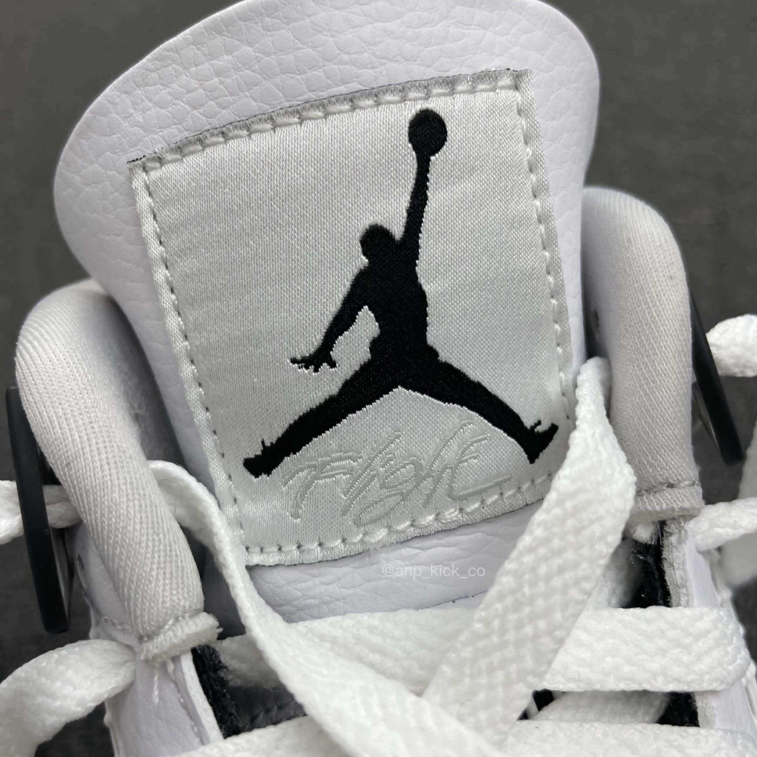 Air Jordan 4  RETRO MILITARY BLACK DH6927-111