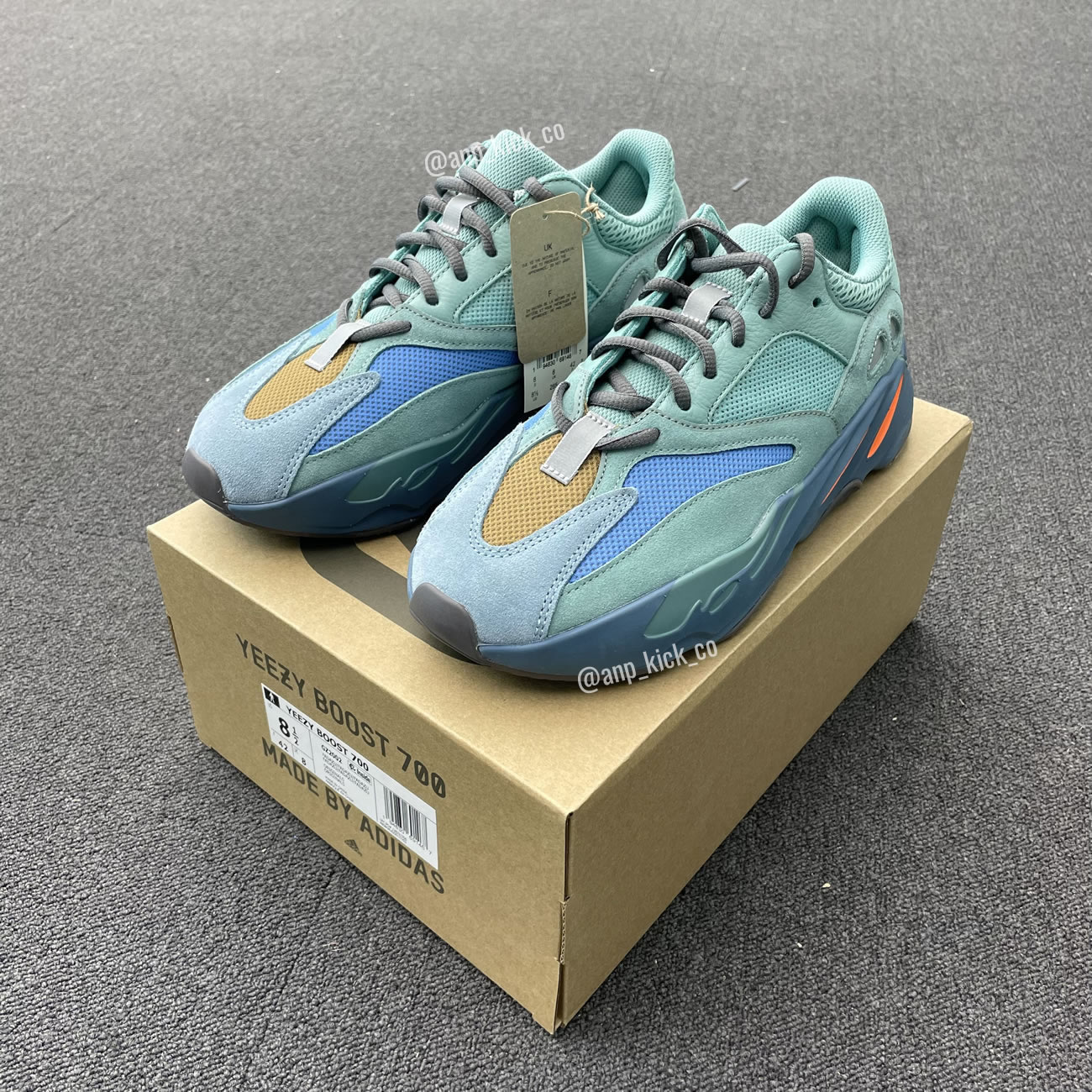 adidas Yeezy Boost 700 Sea Blue/Orange GZ2002