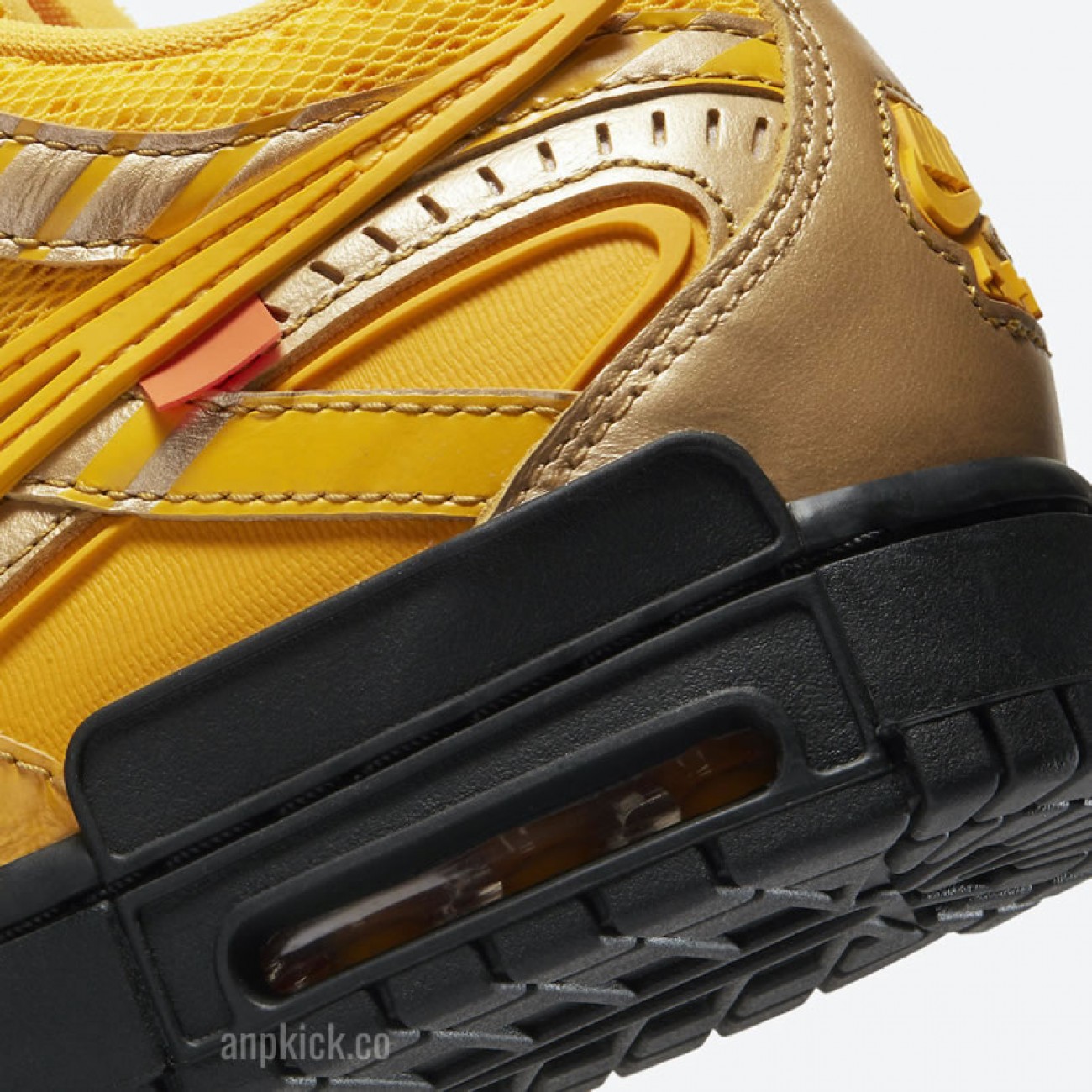 Off-White x Nike Air Rubber Dunk University Gold Release Date CU6015-700