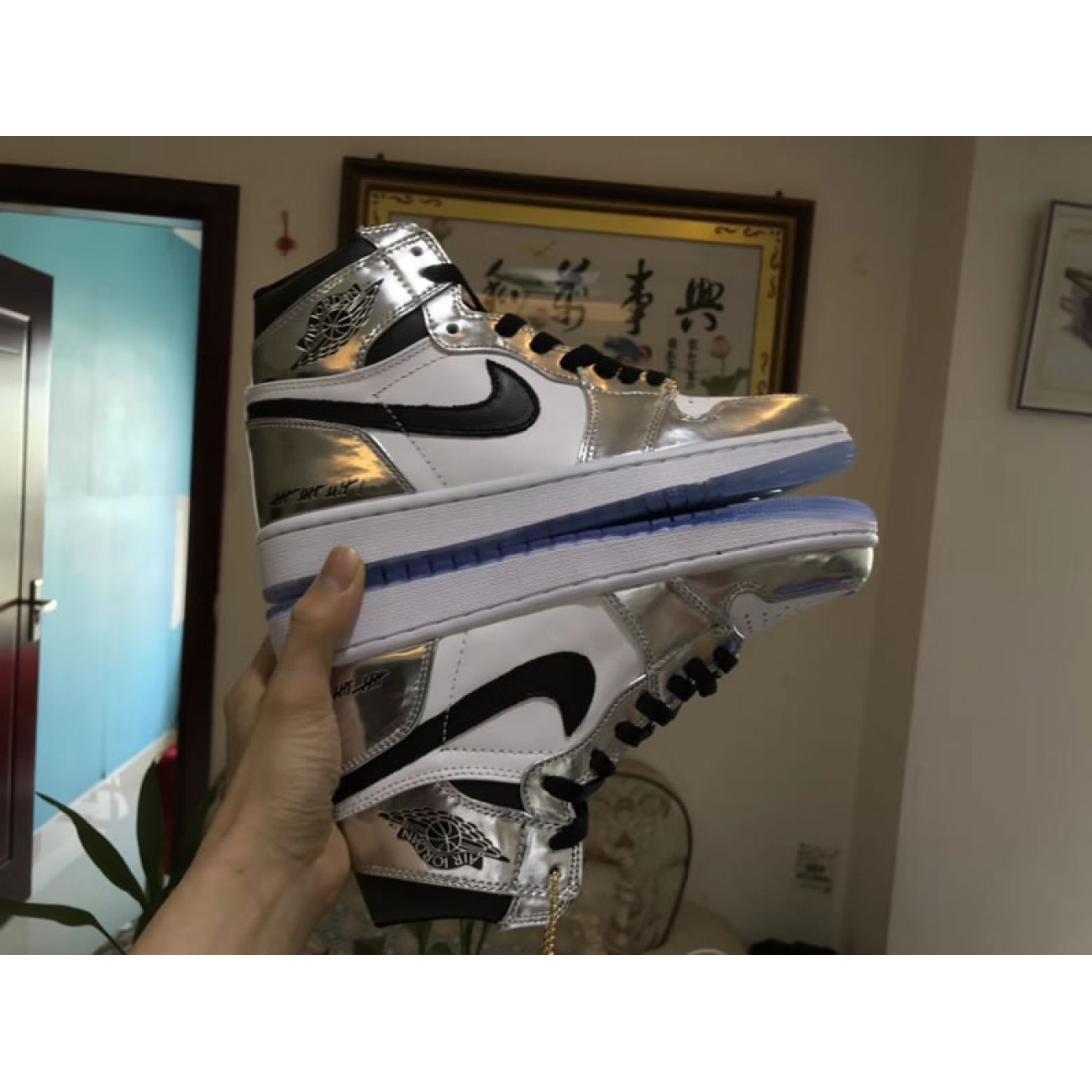 Air Jordan 1 High Think 1 Pass The Torch Kawhi Leonard AQ7476-016