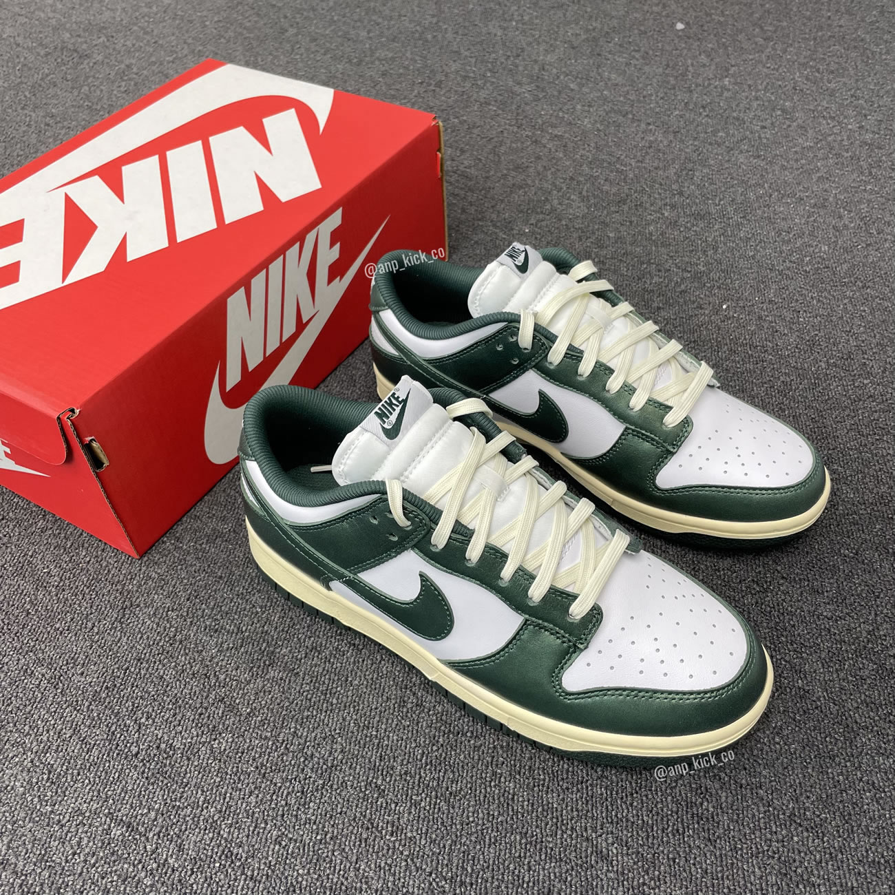 Nike Dunk Low Vintage Green Mens & Wmns DQ8580-100