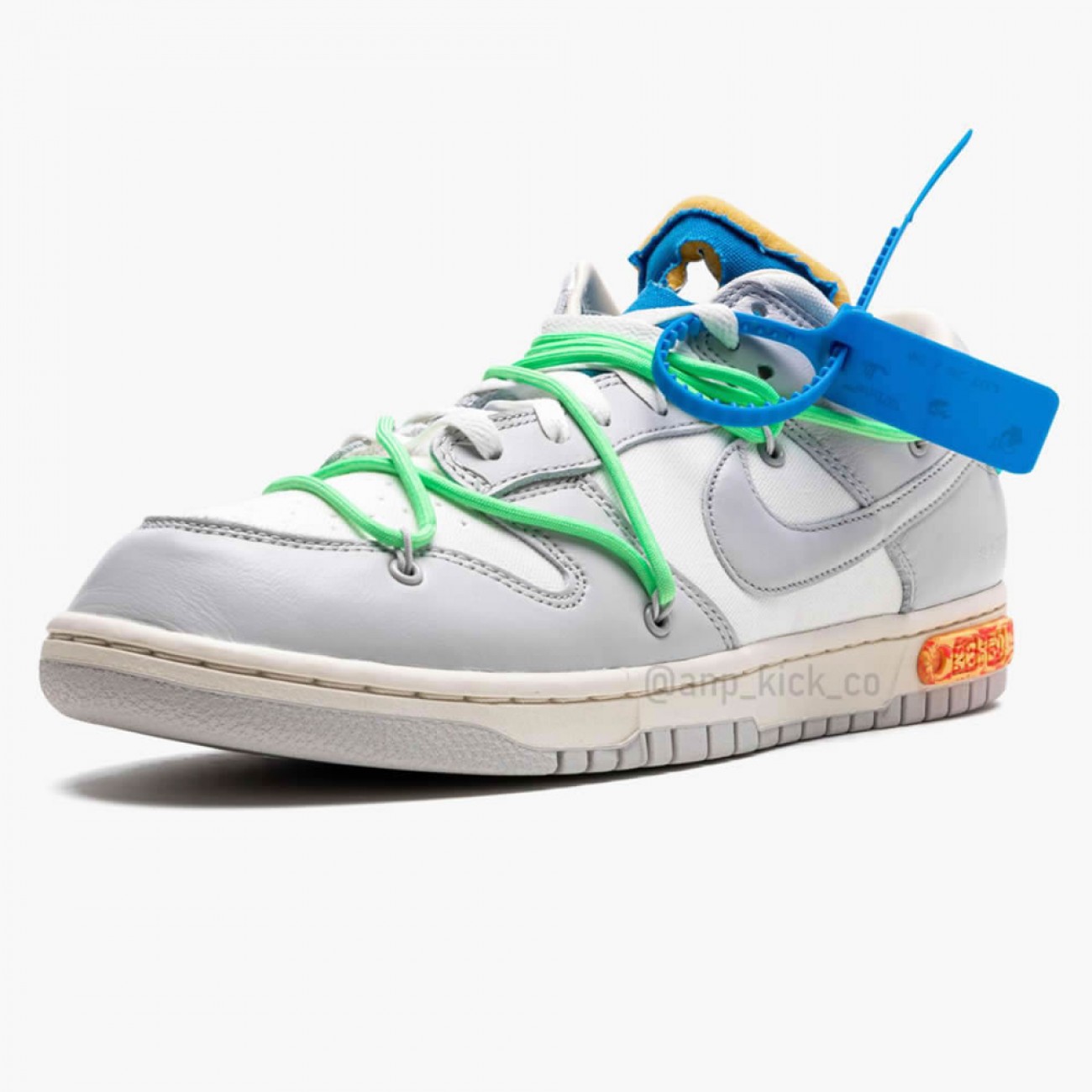 Nike SB Dunk Low Off-White Lot 26 OF 50 DM1602-116