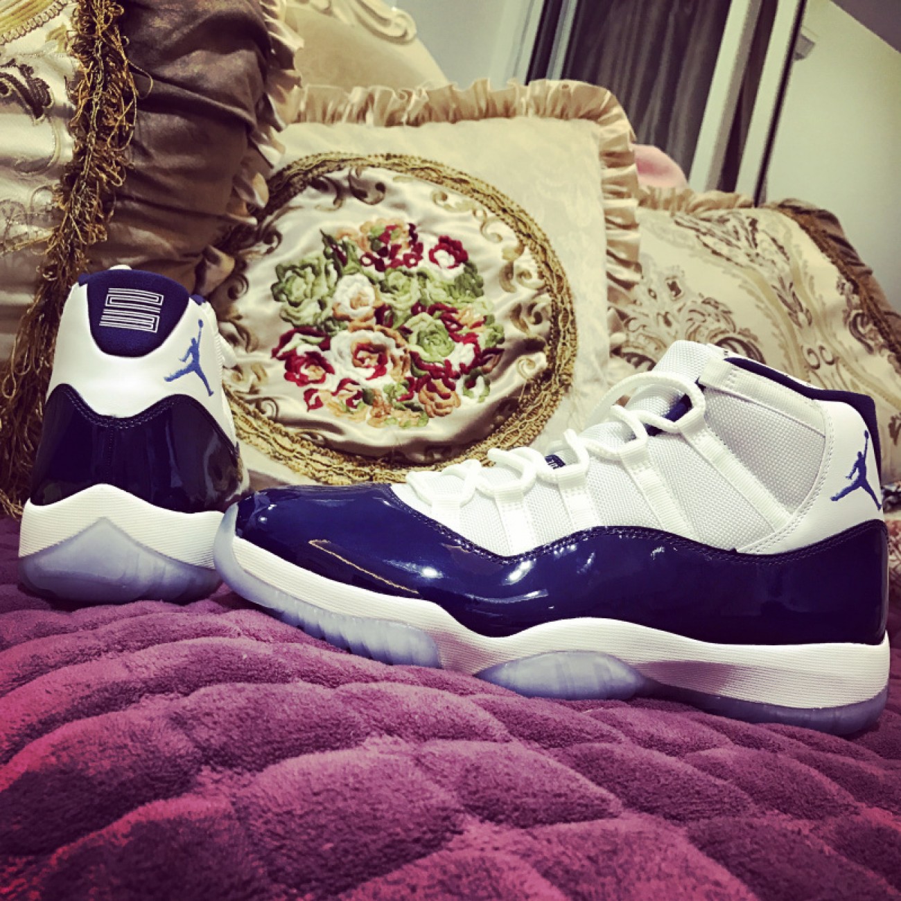 Air Jordan 11 Midnight Navy 378037-123