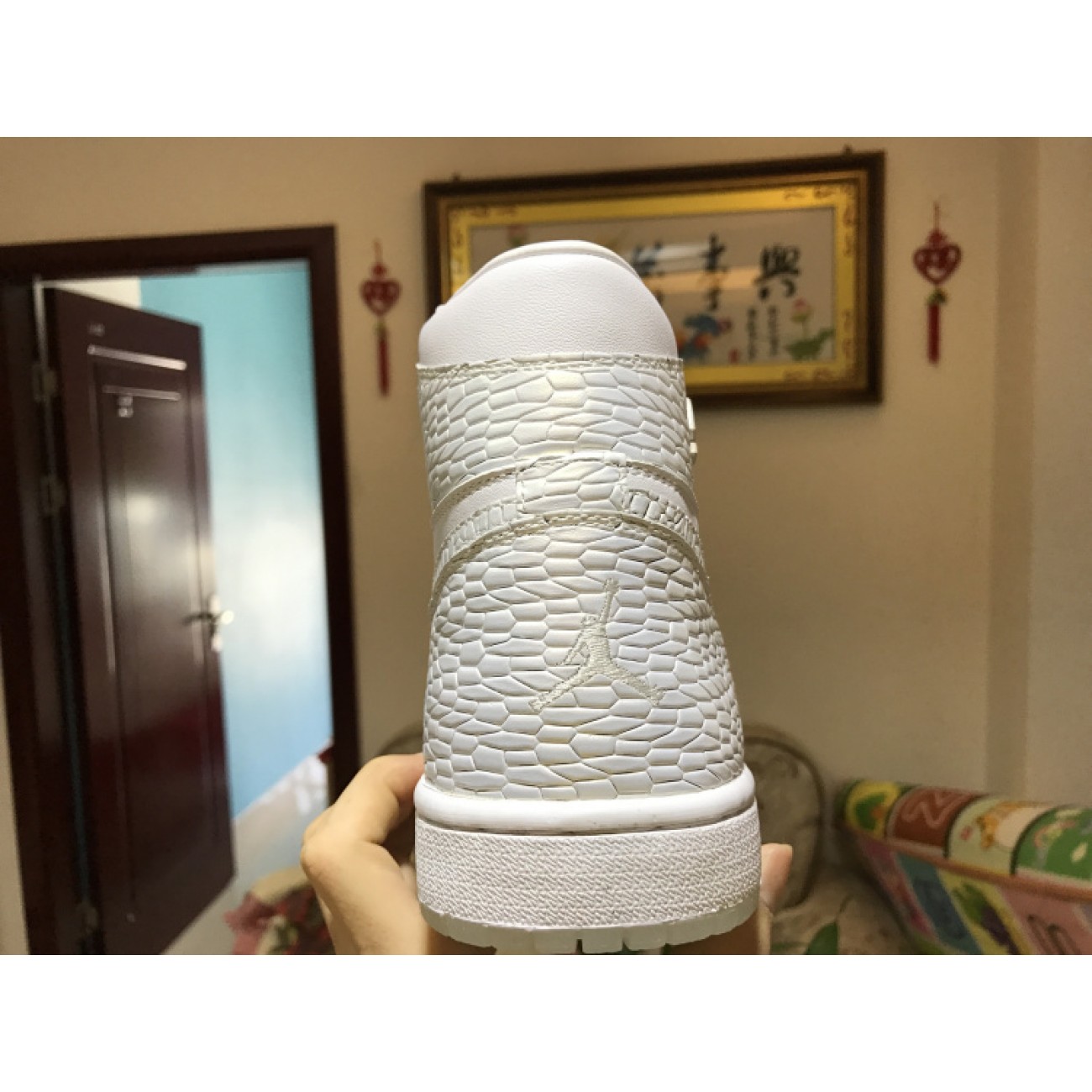 Air Jordan 1 Retro High GS Pearl White 832596-100