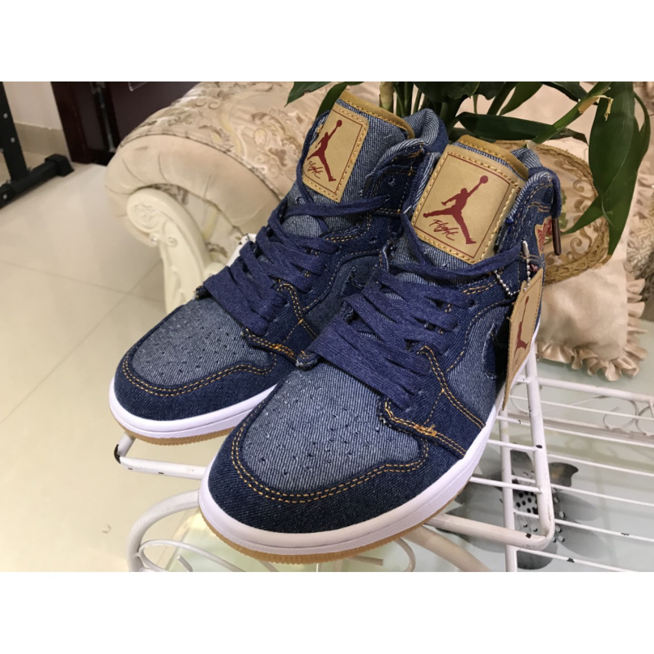 Levis x Air Jordan 1 AJ1 AO2571-401