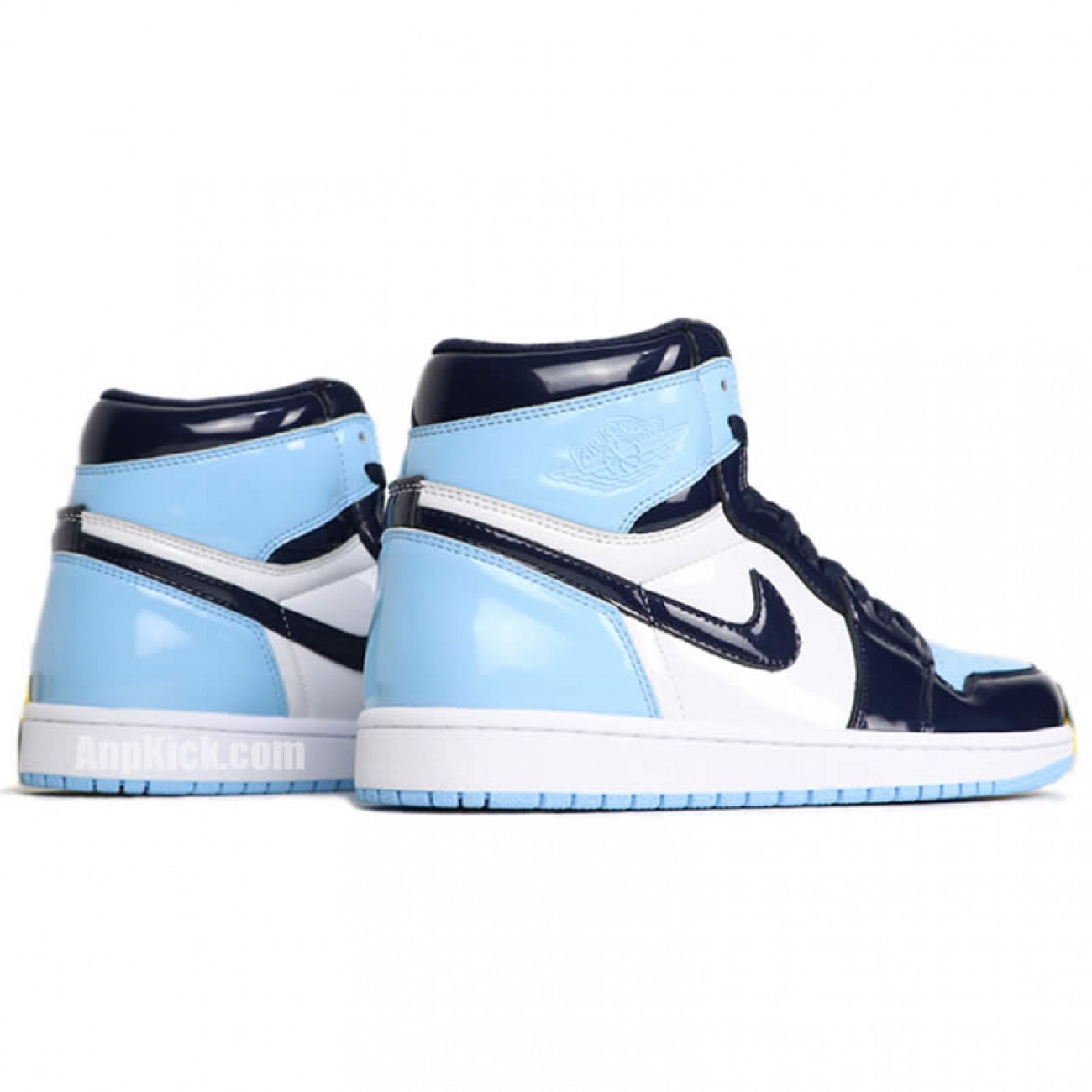 Air Jordan 1 Retro High OG UNC Patent Leather 2019 CD0461-401