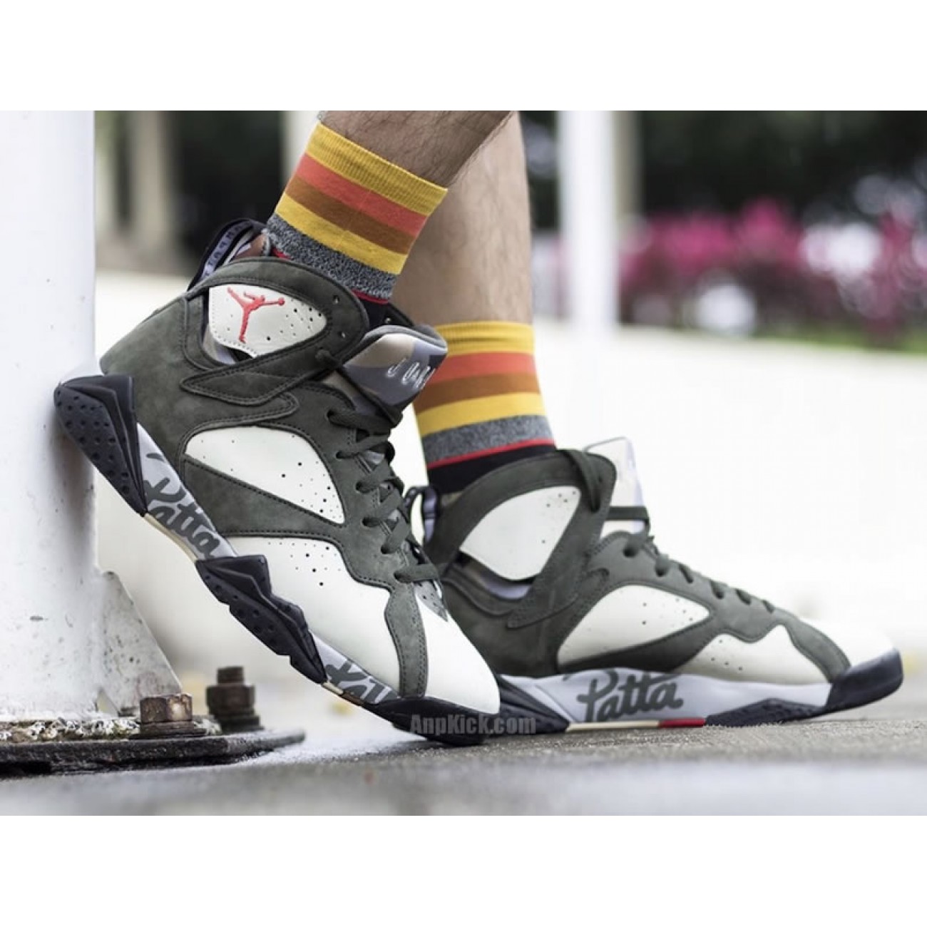 Patta x Air Jordan 7 OG SP Icicle Release Date AT3375-100