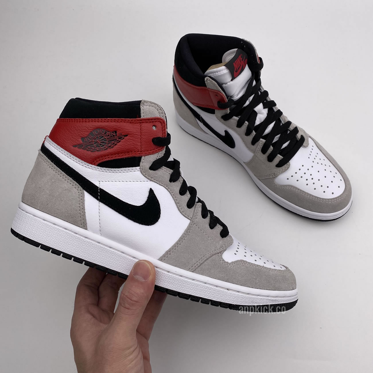 Air Jordan 1 Retro High Light Smoke Grey 2020 New Release 555088-126