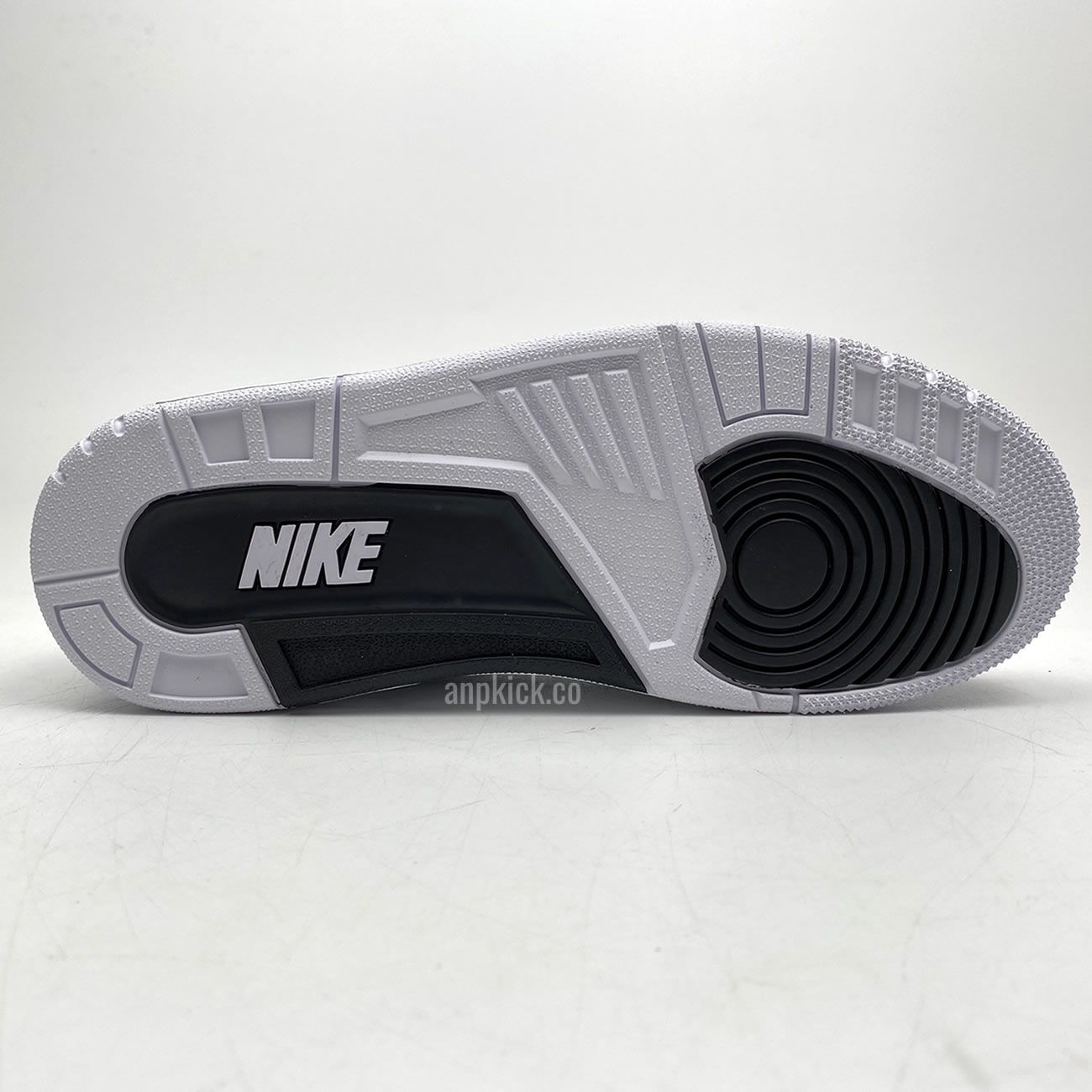Fragment x Air Jordan 3 Retro SP White/Black Release Date DA3595-100