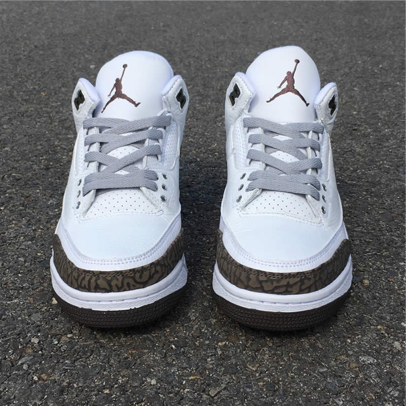 Air Jordan 3 Mocha 2018 White/Chrome/Dark/Brown 136064-122