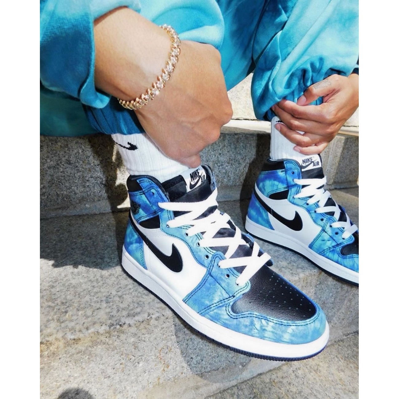 Air Jordan 1 Retro High OG Tie-Dye 2020 Wmns CD0461-100 Release Date