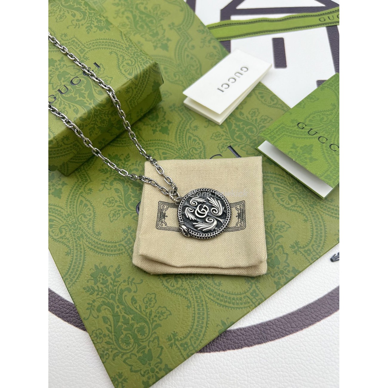 GUCCI Silver GG LOGO NECKLACE