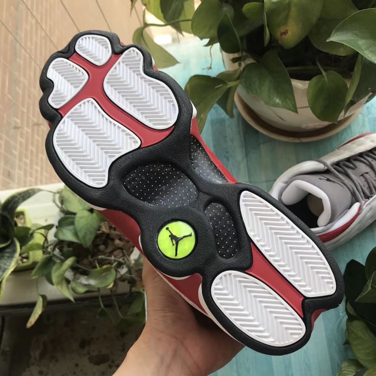 Air Jordan 13 Retro Cement Grey Toe 414571-126