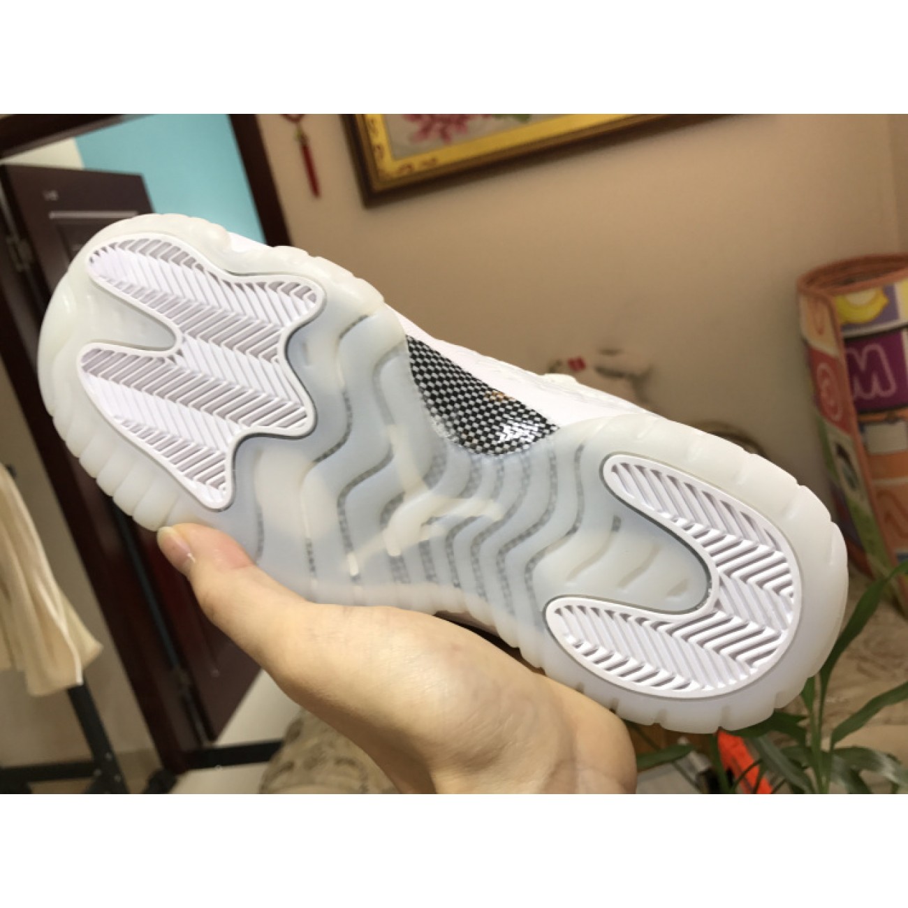 Air Jordan 11 Low GS Heiress White 897331-100