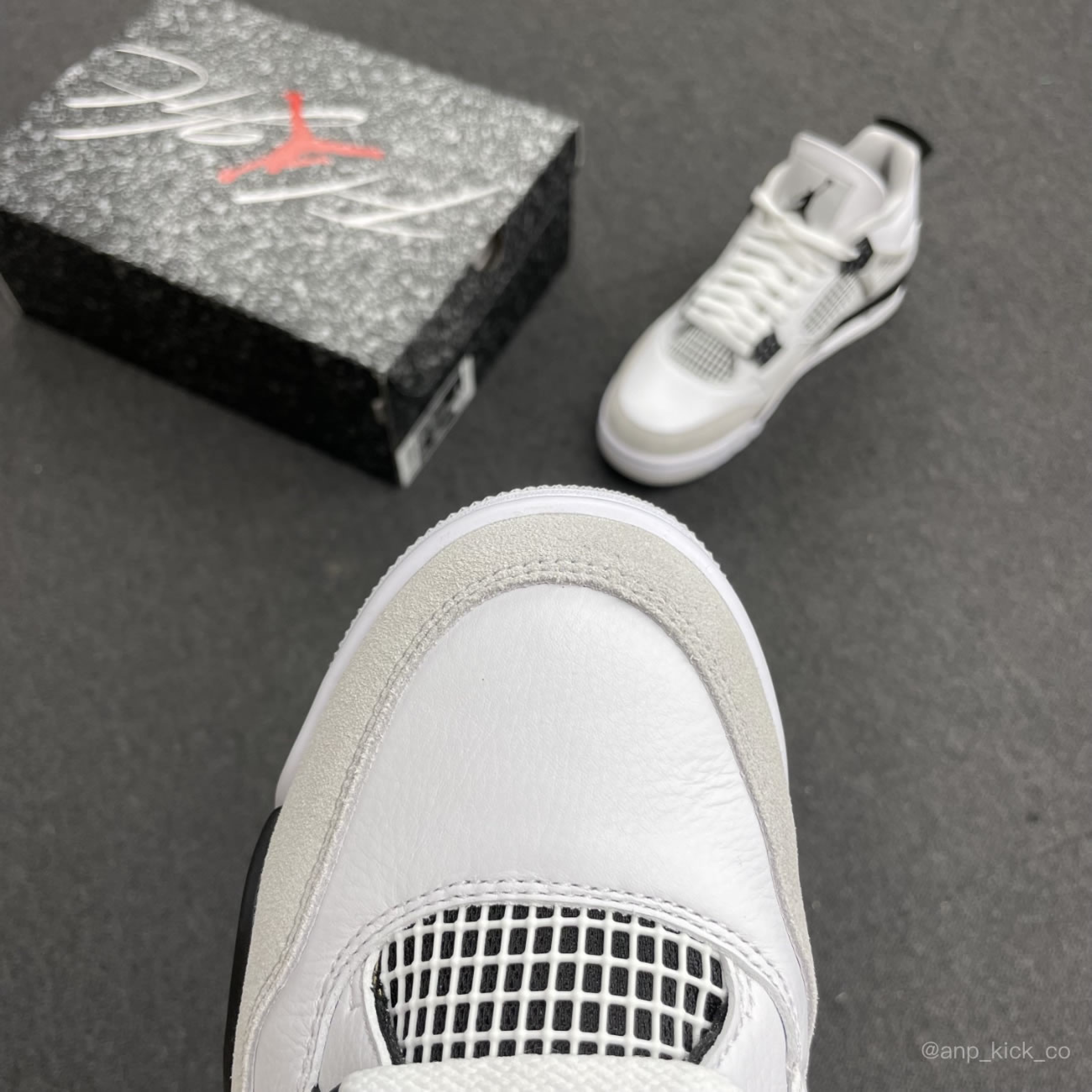 Air Jordan 4  RETRO MILITARY BLACK DH6927-111