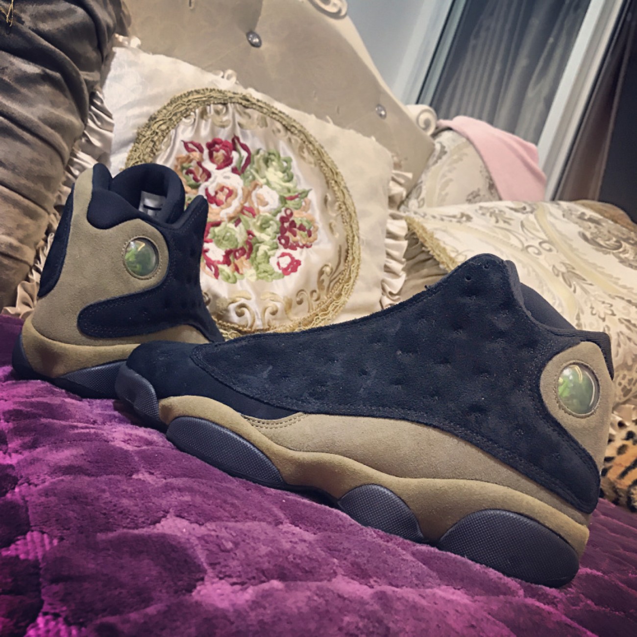 Air Jordan 13 Olive Jumpman Logo 414571-006