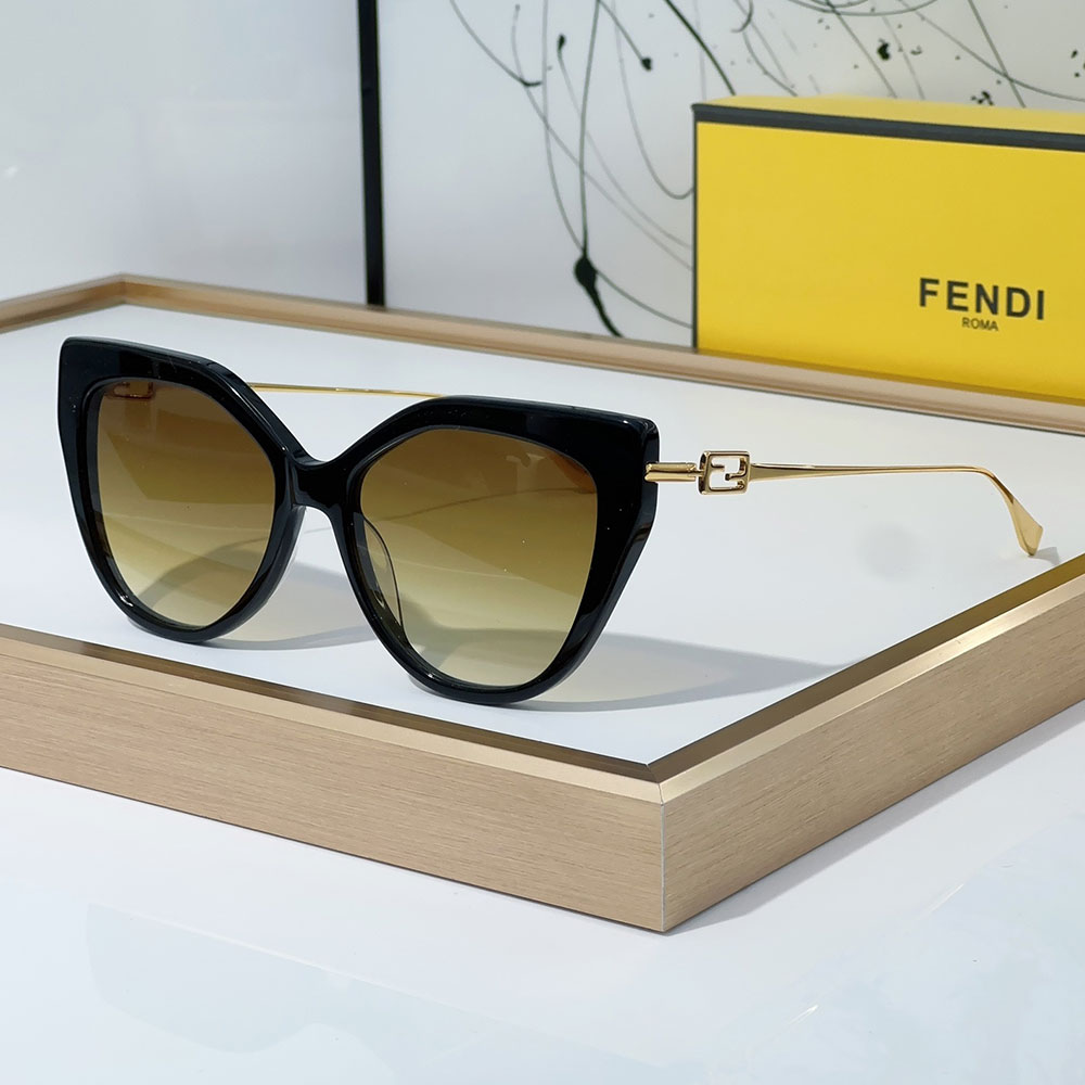 Fendi  Thin-framed Sheet Metal on The Sides Sunglasses Top quality