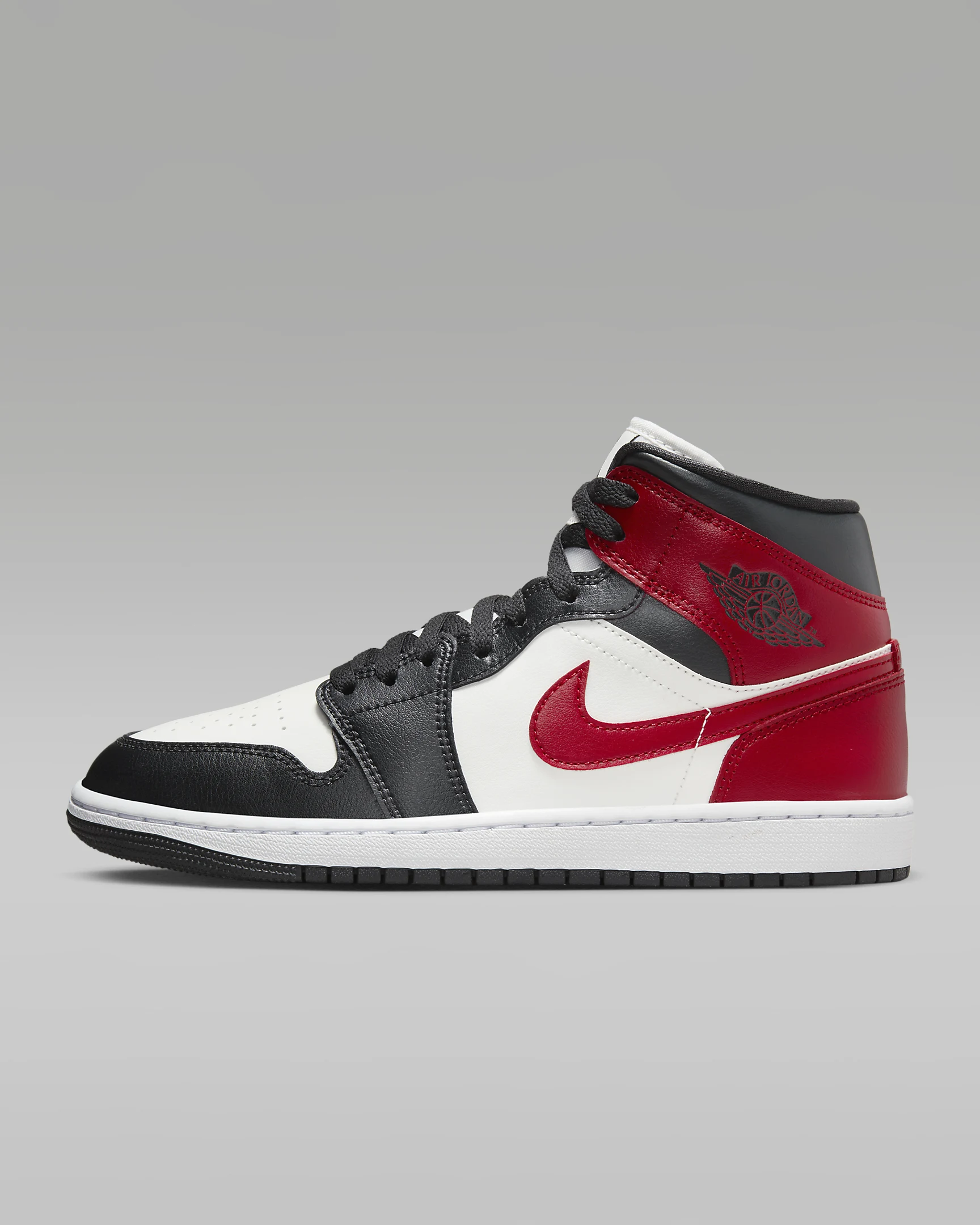 Air Jordan 1 Mid - designerluxvry
